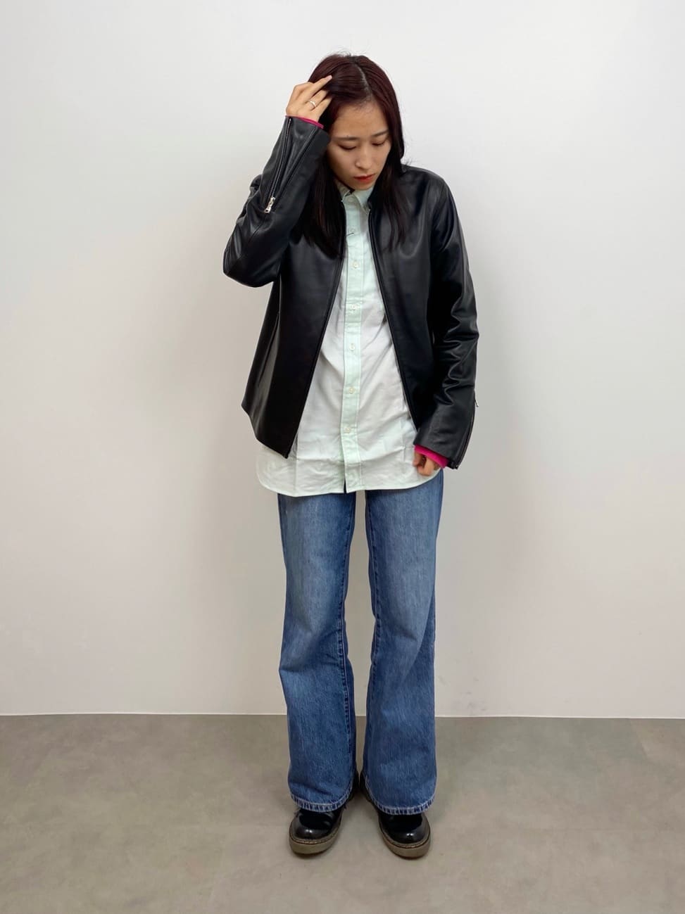 TAKEO KIKUCHIのシャンブレー オックス シャツを使ったコーディネートを紹介します。｜Rakuten Fashion(楽天ファッション／旧楽天ブランドアベニュー)2217680