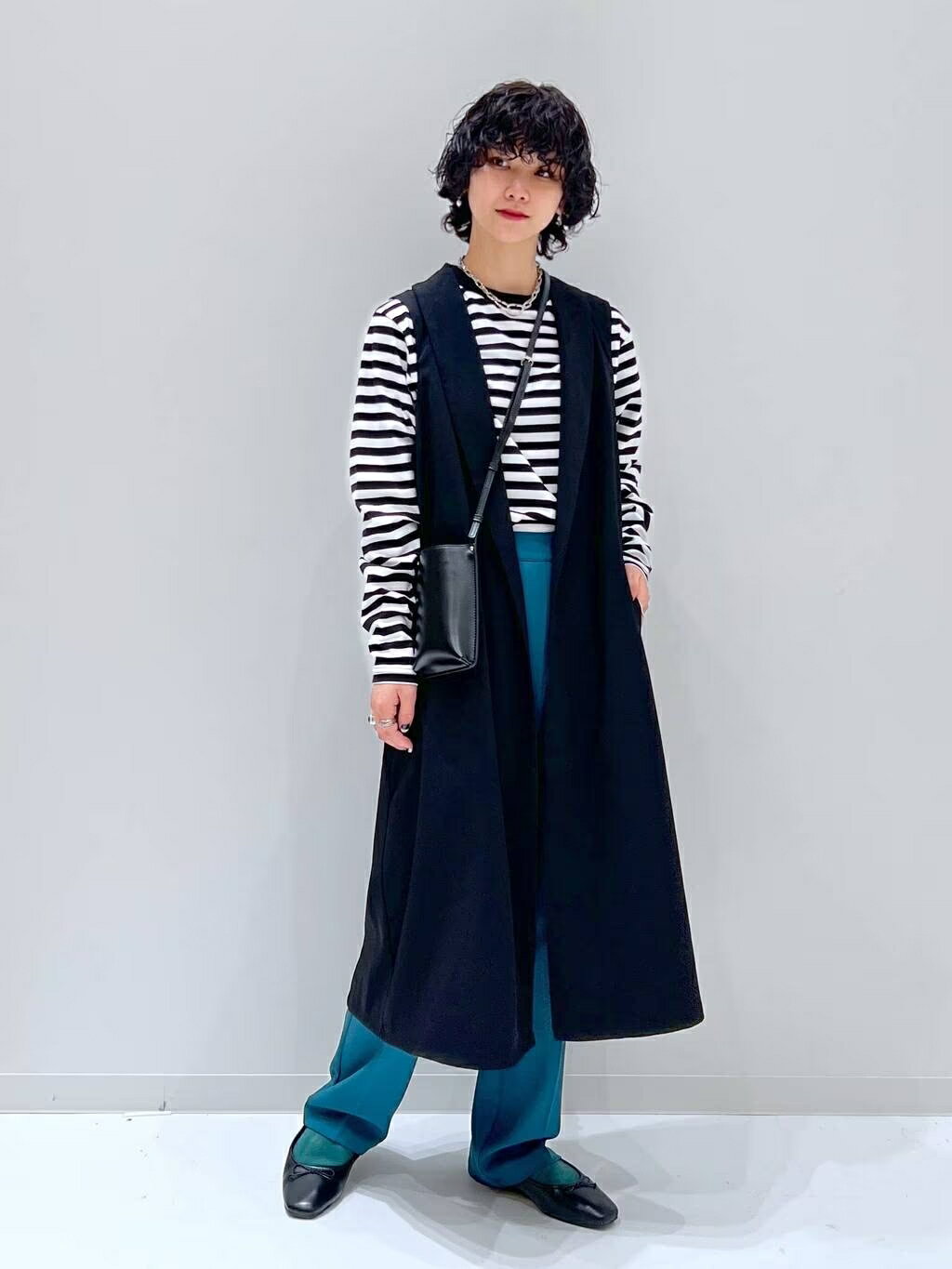 LAKOLEのスクエアトゥバレエシューズを使ったコーディネートを紹介します。｜Rakuten Fashion(楽天ファッション／旧楽天ブランドアベニュー)2238425