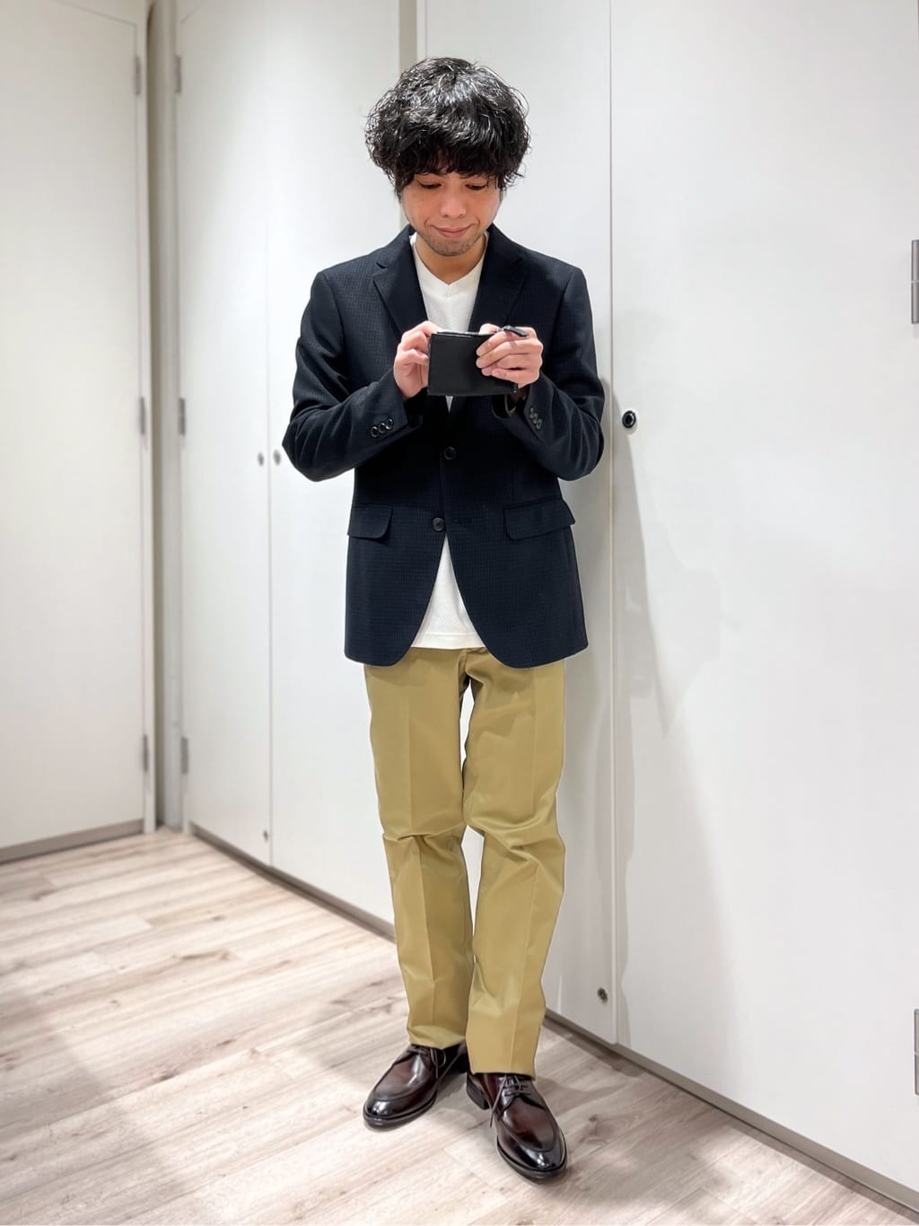 TAKEO KIKUCHIのレザーミニ財布 キーホルダーセットを使ったコーディネートを紹介します。｜Rakuten Fashion(楽天ファッション／旧楽天ブランドアベニュー)2248231
