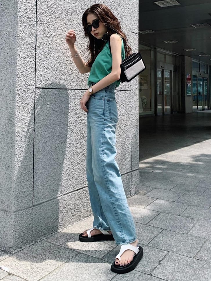 AZUL by moussyのHIGH WAIST DENIM WIDE 3を使ったコーディネート