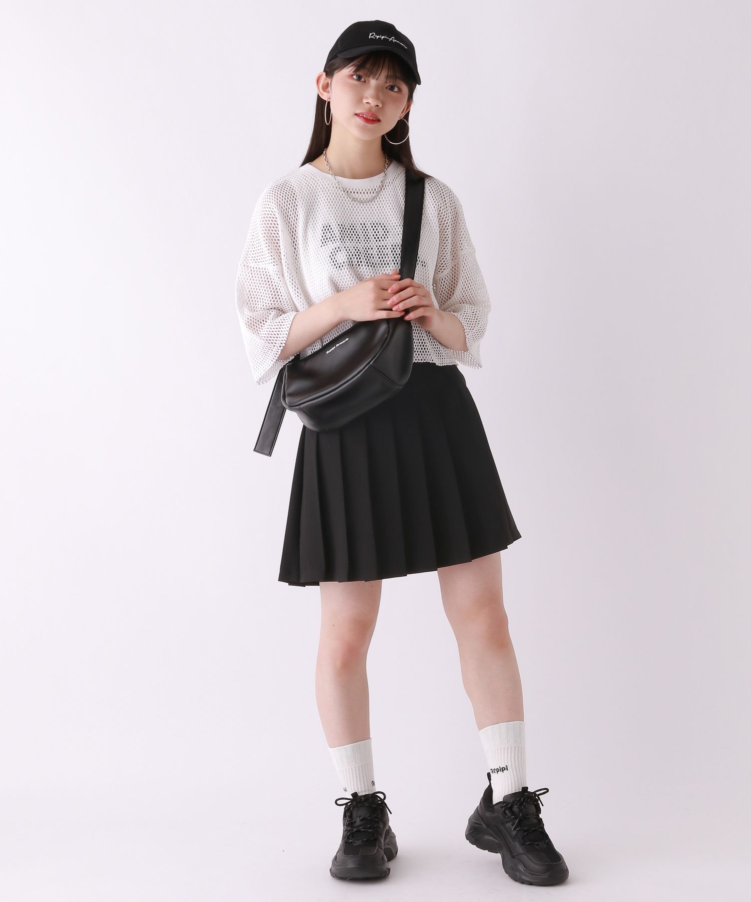 repipi armarioの(K)ハイウエストプリーツスカートを使ったコーディネートを紹介します。｜Rakuten Fashion(楽天ファッション／旧楽天ブランドアベニュー)2335905