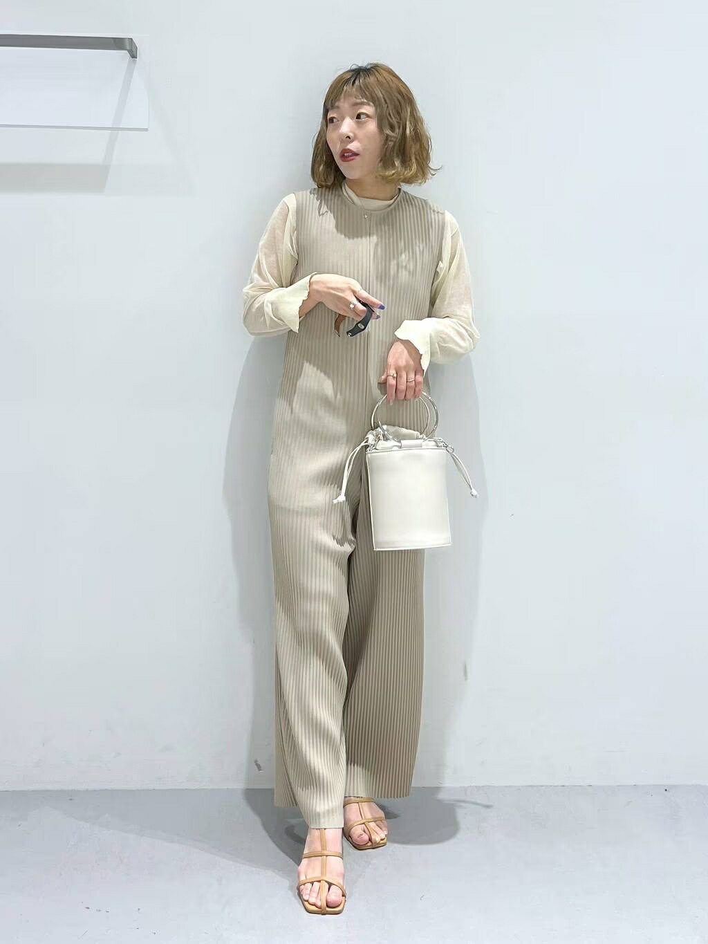 LAKOLEのコーディネートを紹介します。｜Rakuten Fashion(楽天ファッション／旧楽天ブランドアベニュー)2336001