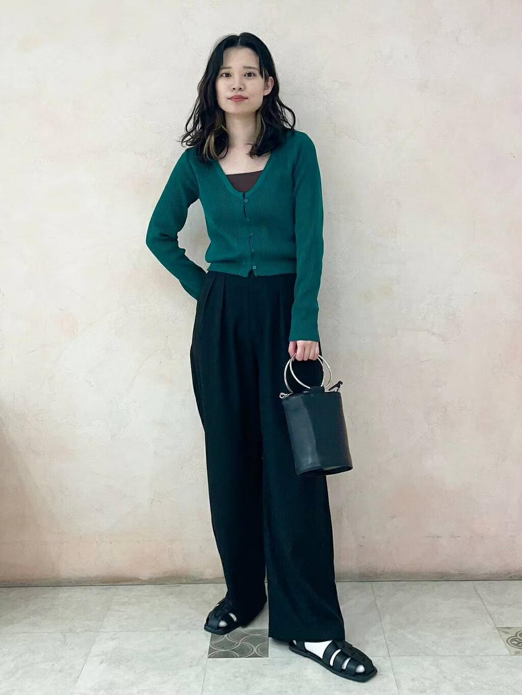 LAKOLEのコーディネートを紹介します。｜Rakuten Fashion(楽天ファッション／旧楽天ブランドアベニュー)2345003