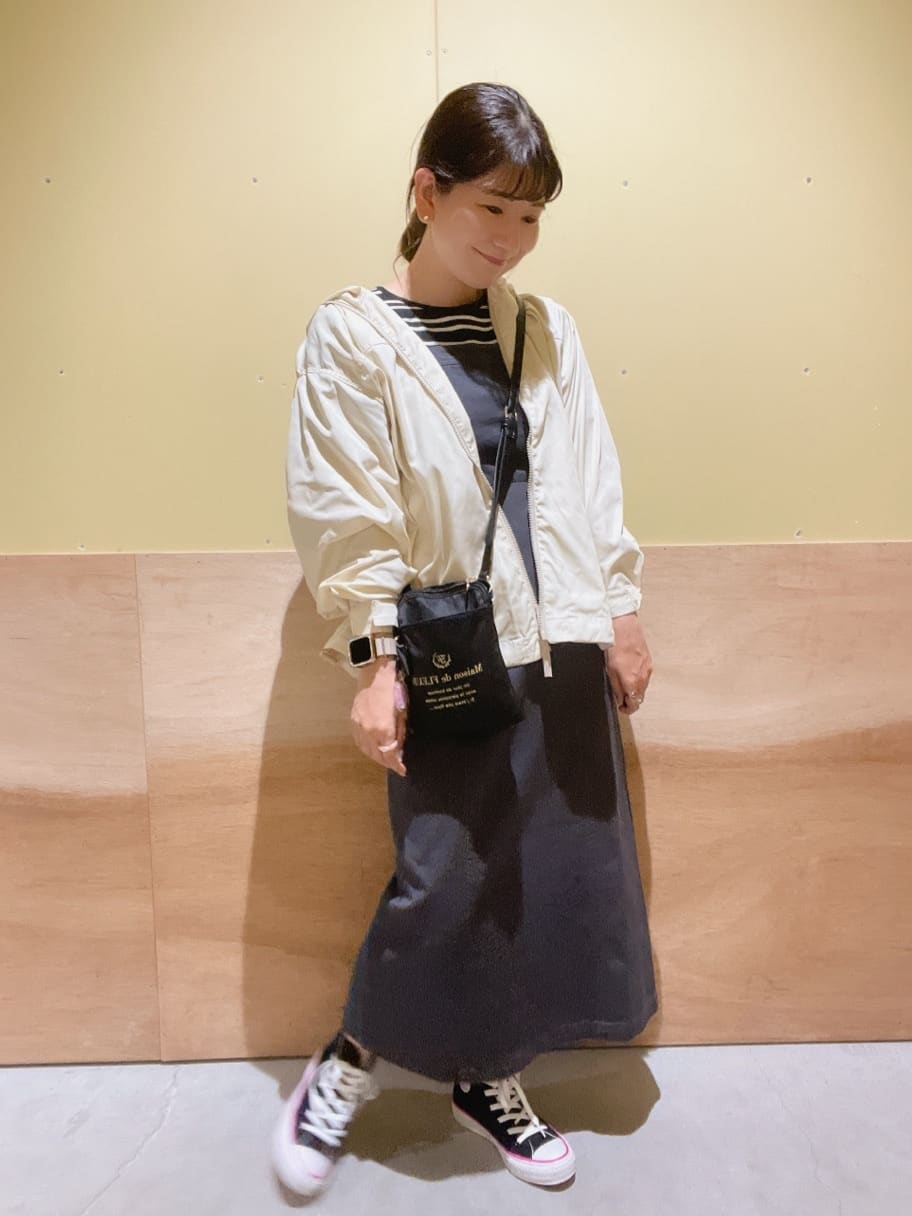 earth music&ecologyのCONVERSE×earth ALL☆STAR HIを使ったコーディネートを紹介します。｜Rakuten Fashion(楽天ファッション／旧楽天ブランドアベニュー)2359646