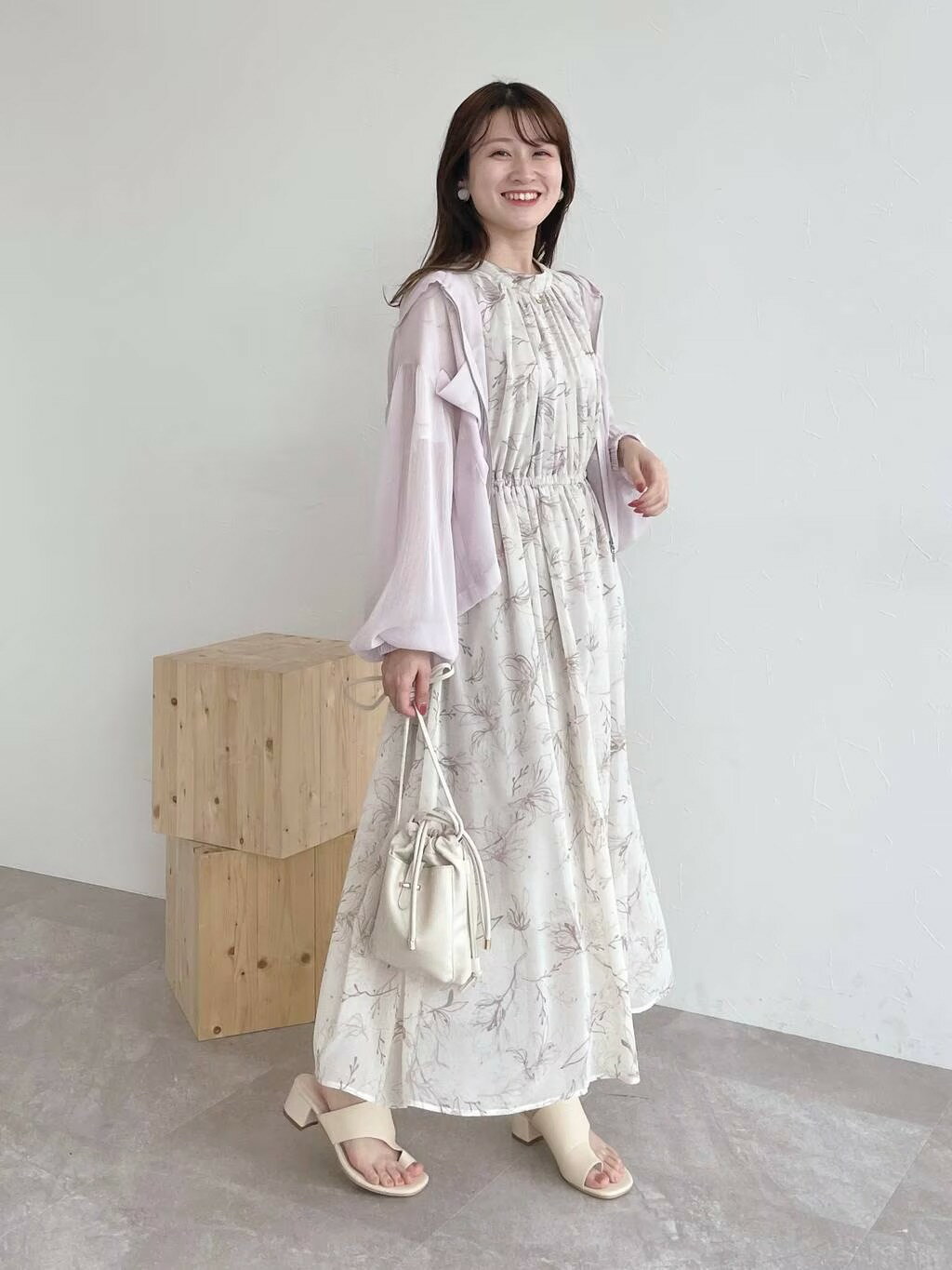 mysty womanの【リバイバル!】楊柳シアーZIPパーカーを使ったコーディネートを紹介します。｜Rakuten Fashion(楽天ファッション／旧楽天ブランドアベニュー)2375898