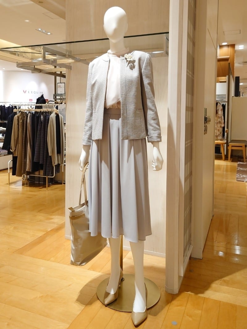 NEWYORKERのポリダブルクロス タックフレアスカートを使ったコーディネートを紹介します。｜Rakuten Fashion(楽天ファッション／旧楽天ブランドアベニュー)2417389