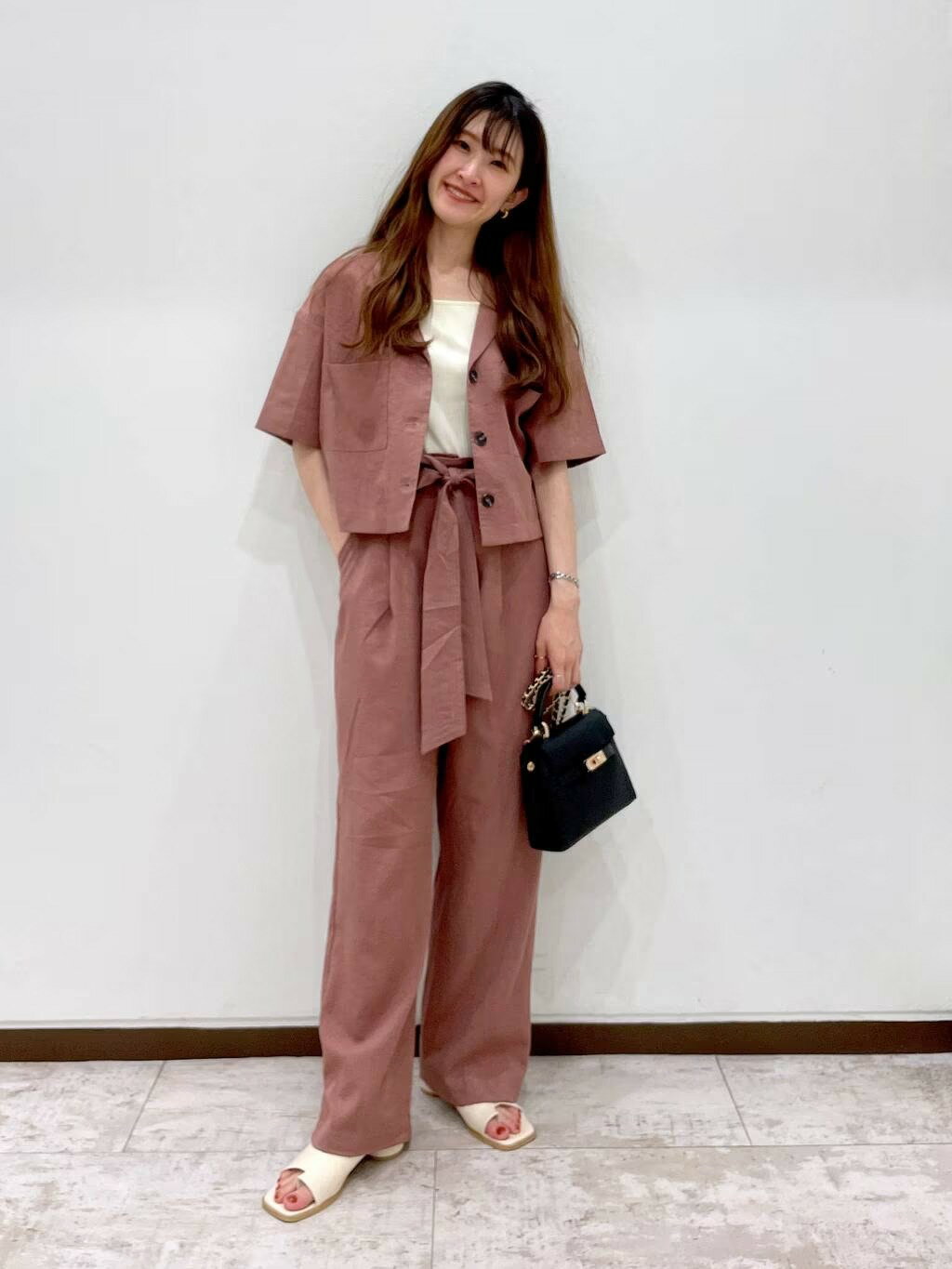 mysty womanの前後2WAYテレコタンクを使ったコーディネートを紹介します。｜Rakuten Fashion(楽天ファッション／旧楽天ブランドアベニュー)2435586