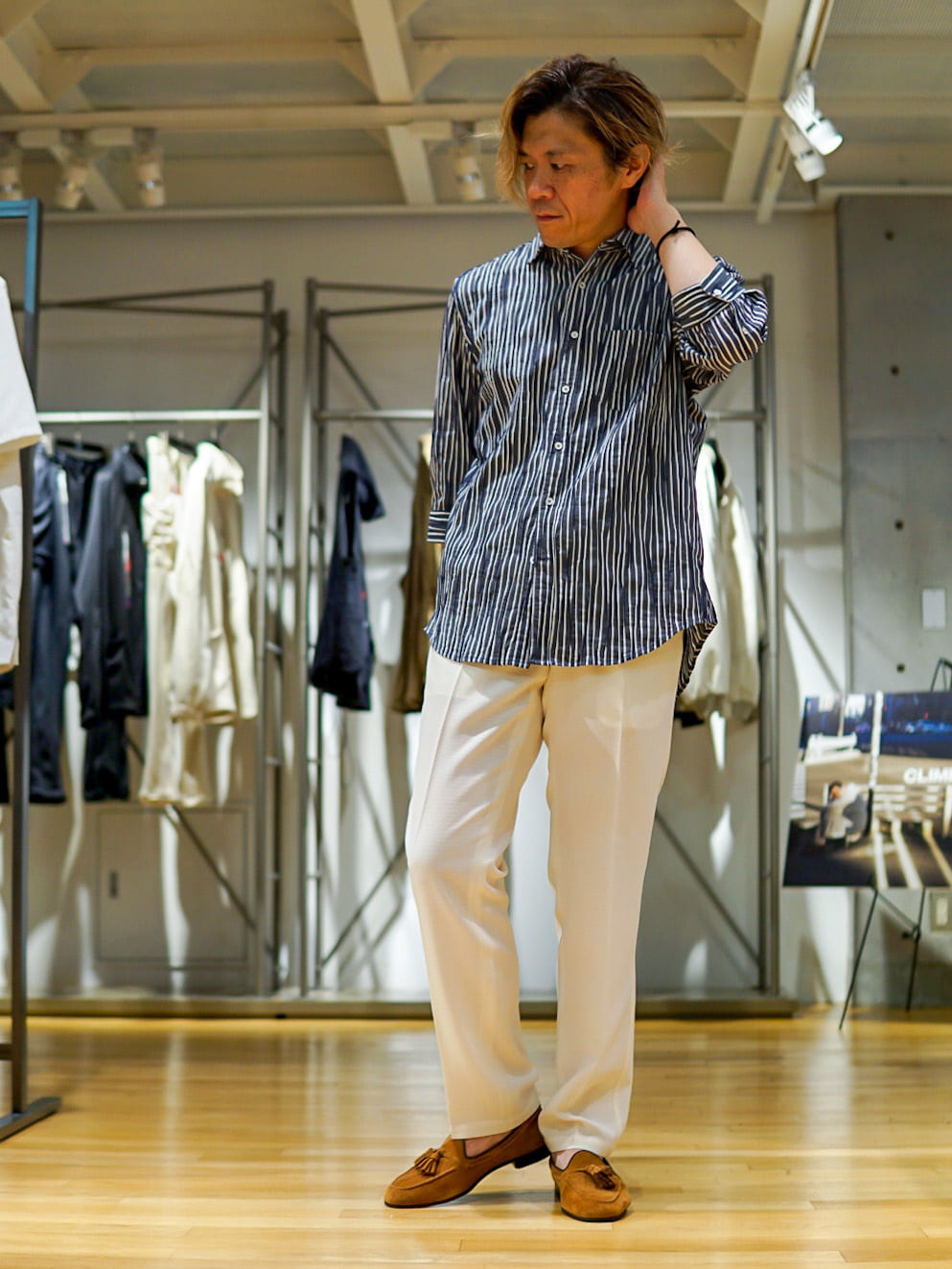 MEN'S BIGIの【Reflax】麻調キャンバスストレッチイージーパンツを使ったコーディネートを紹介します。｜Rakuten Fashion(楽天ファッション／旧楽天ブランドアベニュー)2450446