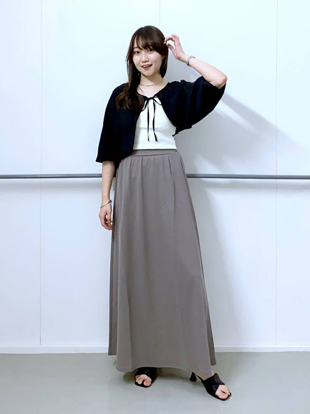 LAKOLEのコーディネートを紹介します。｜Rakuten Fashion(楽天ファッション／旧楽天ブランドアベニュー)2460722