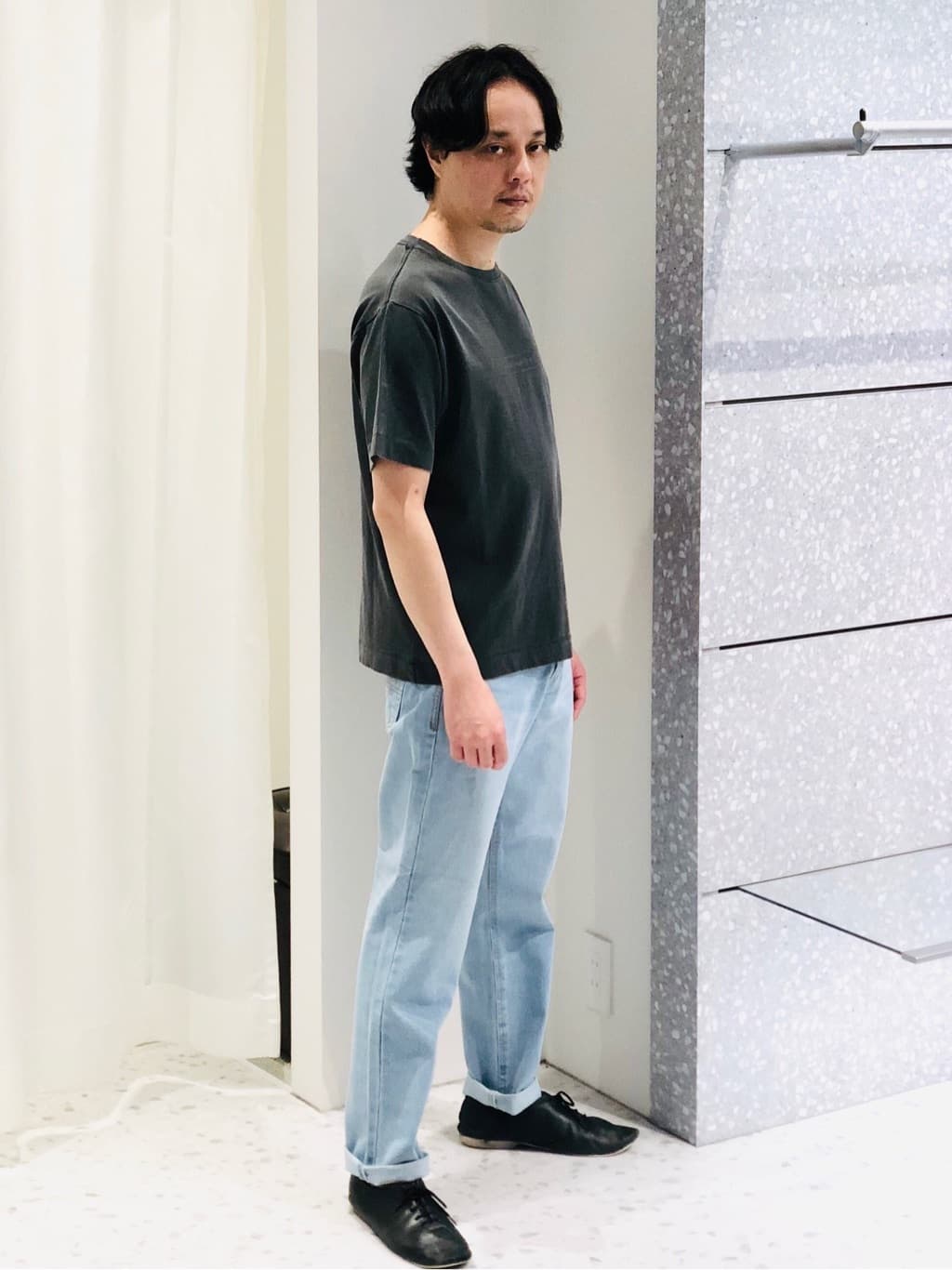 MEN'S BIGIの12オンス 5ポケットパ難燃デニムパンツを使ったコーディネートを紹介します。｜Rakuten Fashion(楽天ファッション／旧楽天ブランドアベニュー)2477907