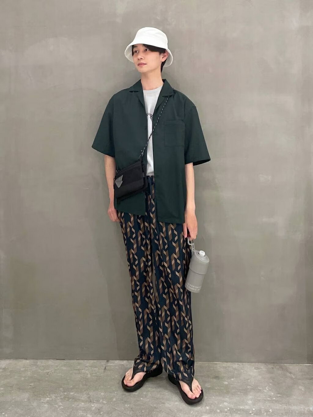 LAKOLEのコーディネートを紹介します。｜Rakuten Fashion(楽天ファッション／旧楽天ブランドアベニュー)2482054