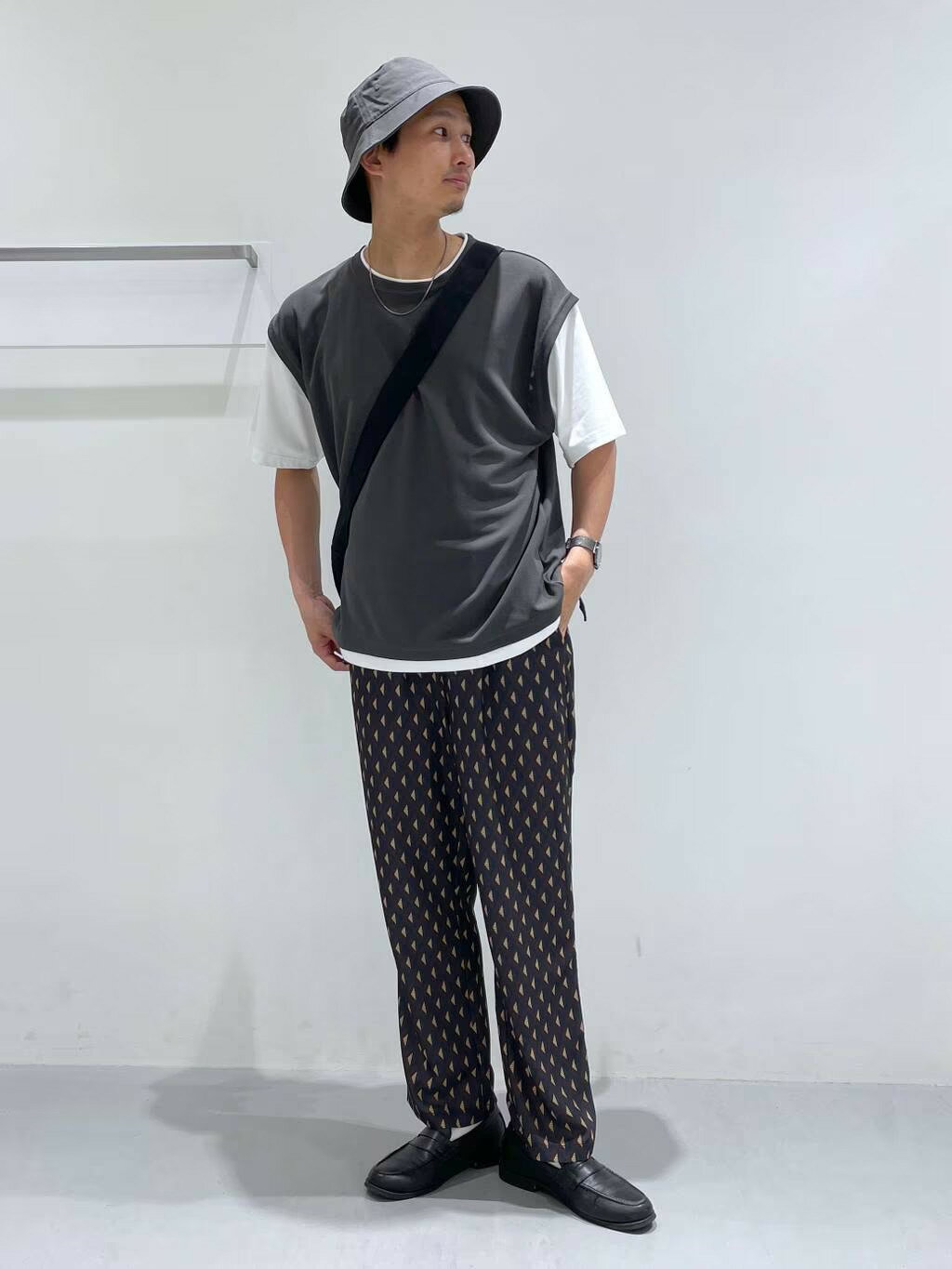 LAKOLEのツイルバケットハットを使ったコーディネートを紹介します。｜Rakuten Fashion(楽天ファッション／旧楽天ブランドアベニュー)2482065