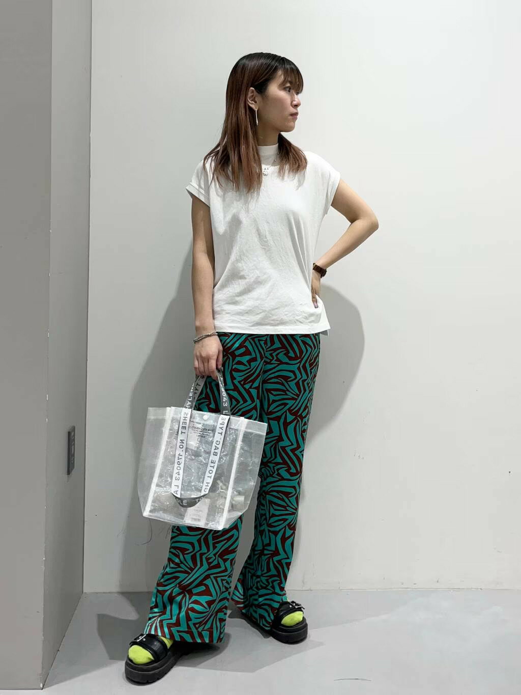 LAKOLEのコーディネートを紹介します。｜Rakuten Fashion(楽天ファッション／旧楽天ブランドアベニュー)2482077