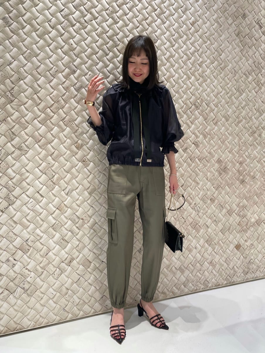 allurevilleの【LOULOU WILLOUGHBY】シルクグローリーブルゾンを使った