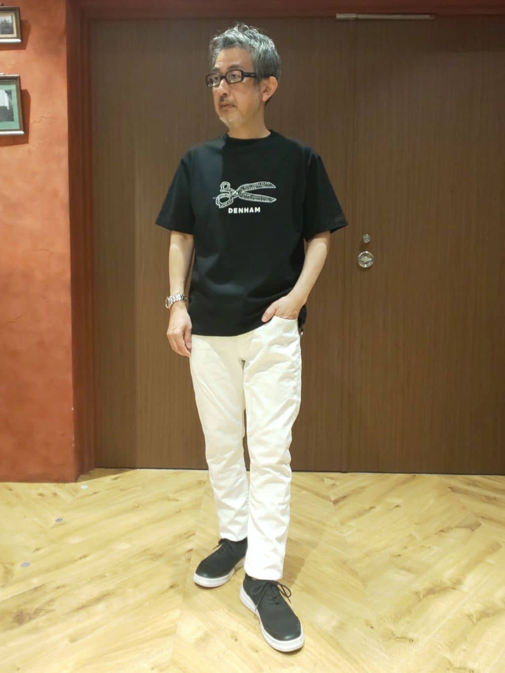 MEN'S BIGIの【YANUK/ヤヌーク】Resort Jeansを使ったコーディネートを紹介します。｜Rakuten Fashion(楽天ファッション／旧楽天ブランドアベニュー)2562842