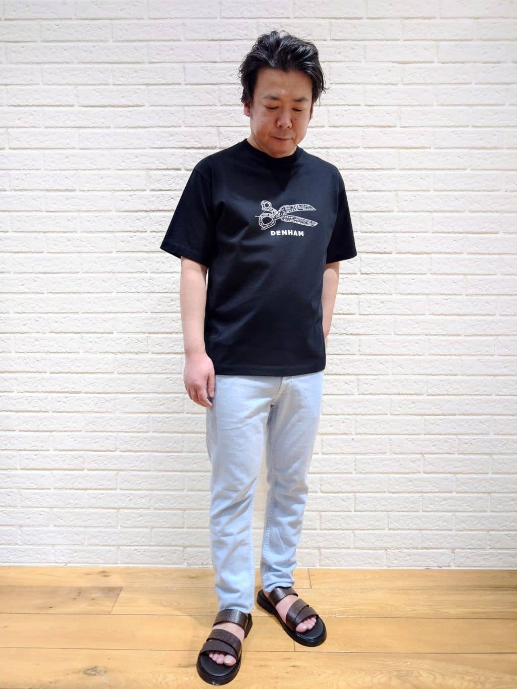 MEN'S BIGIの【YANUK/ヤヌーク】Resort Jeansを使ったコーディネートを紹介します。｜Rakuten Fashion(楽天ファッション／旧楽天ブランドアベニュー)2562867