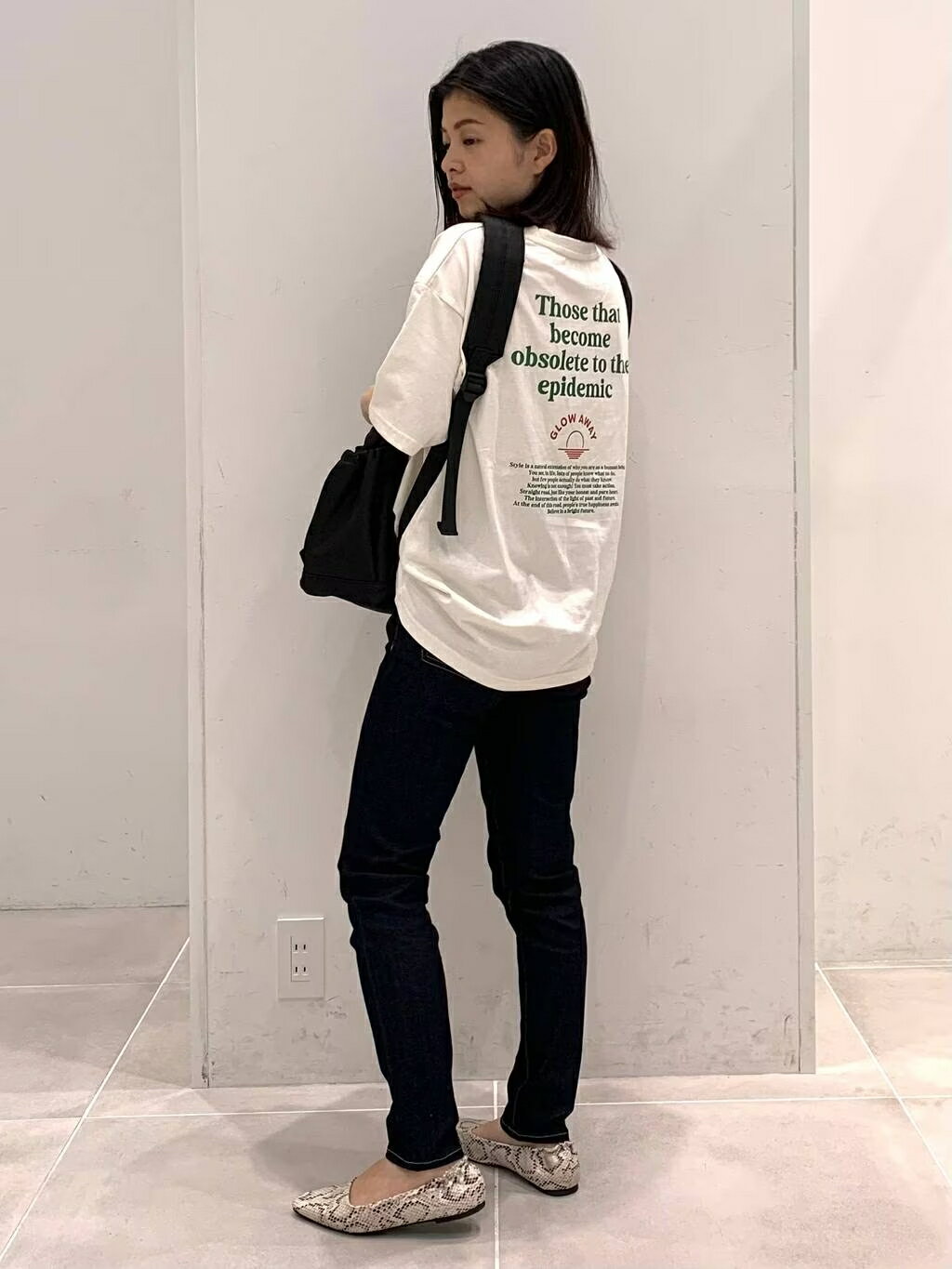 LAKOLEのスクエアカットギャザーパンプスを使ったコーディネートを紹介します。｜Rakuten Fashion(楽天ファッション／旧楽天ブランドアベニュー)2582941