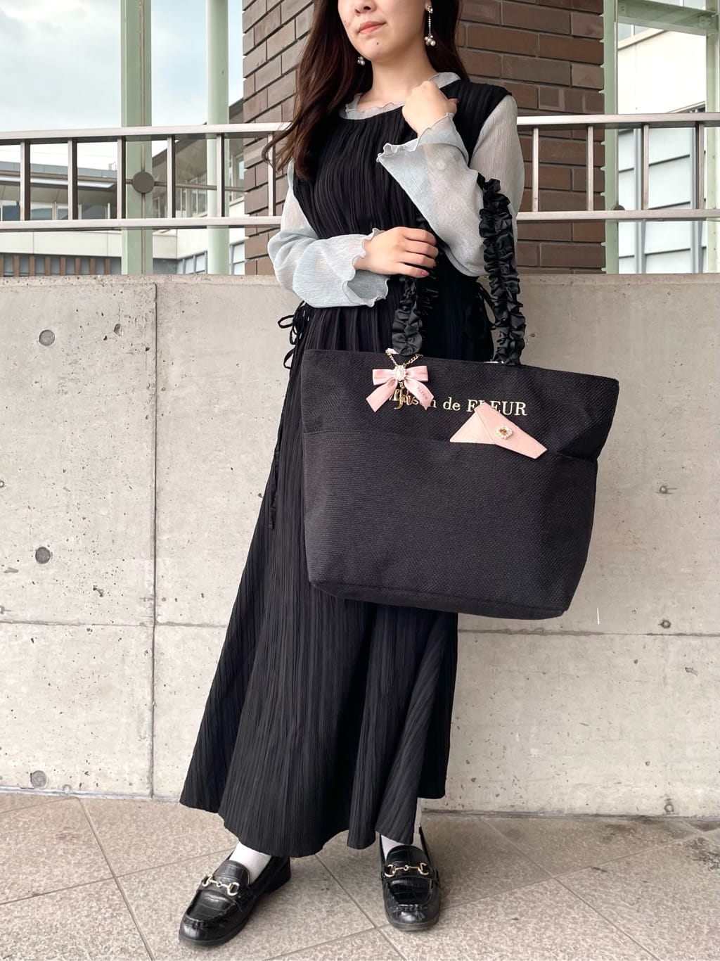 Maison de FLEURのコーディネートを紹介します。｜Rakuten Fashion(楽天ファッション／旧楽天ブランドアベニュー)2591056