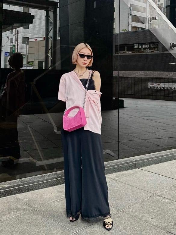 PRANK PROJECTのハーフスリーブサテンオーバーシャツを使ったコーディネートを紹介します。｜Rakuten Fashion(楽天ファッション／旧楽天ブランドアベニュー)2635931
