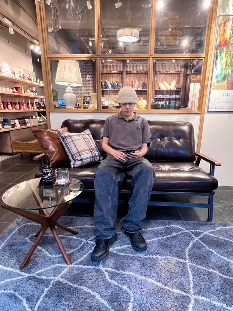 journal standard FurnitureのCUSHION-CHESNUT(中材込) クッションを使ったコーディネートを紹介します。｜Rakuten Fashion(楽天ファッション／旧楽天ブランドアベニュー)2659474