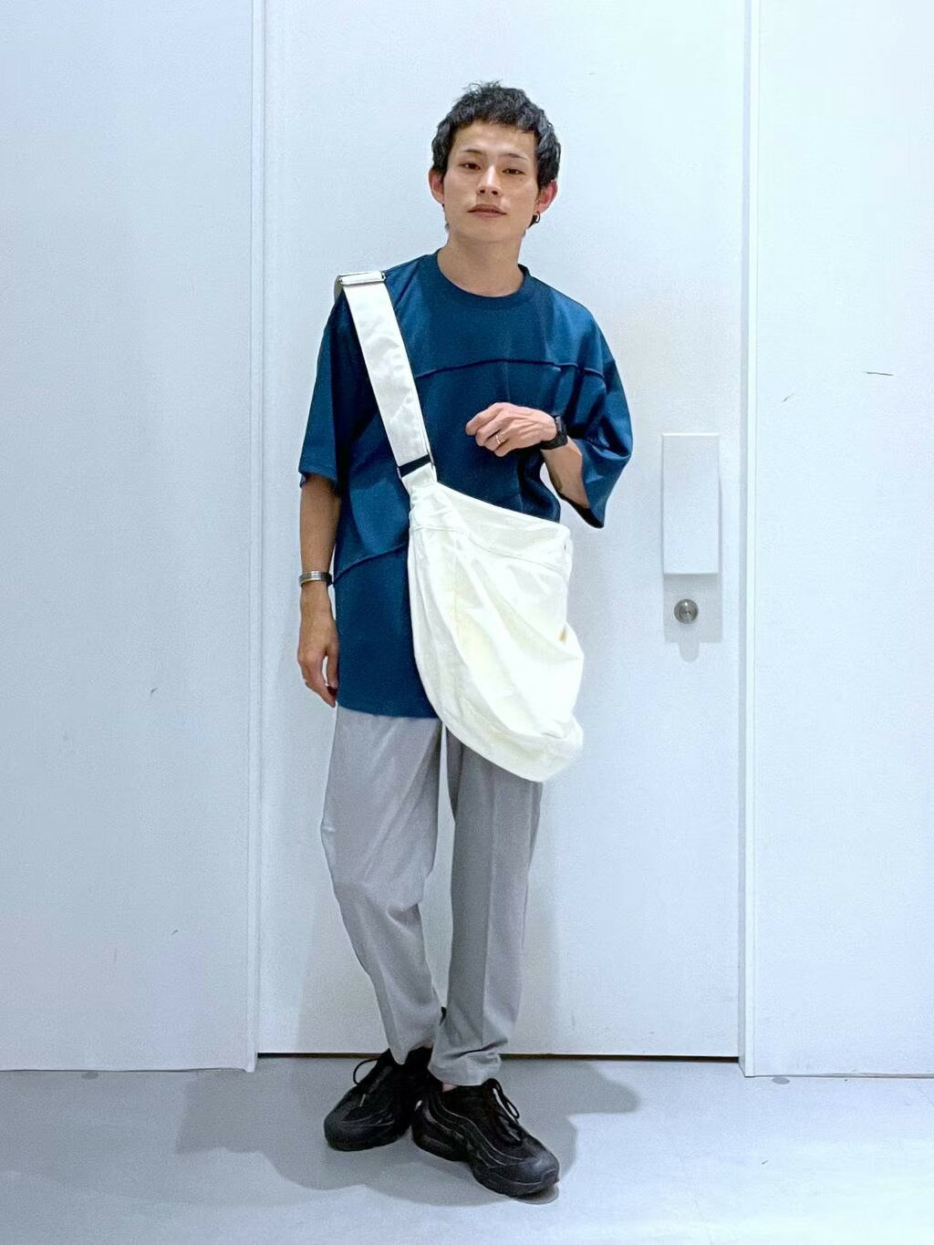 LAKOLEのコーディネートを紹介します。｜Rakuten Fashion(楽天ファッション／旧楽天ブランドアベニュー)2700497