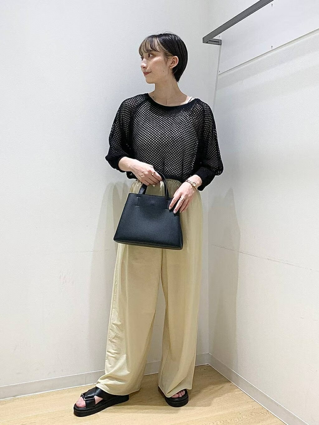 LAKOLEのコーディネートを紹介します。｜Rakuten Fashion(楽天ファッション／旧楽天ブランドアベニュー)2700525