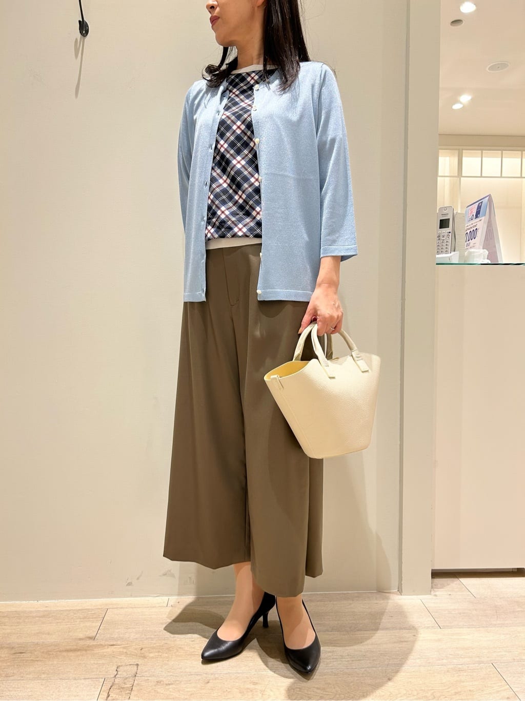NEWYORKER L-SIZEのファインライトツイル サイドタックガウチョパンツを使ったコーディネートを紹介します。｜Rakuten Fashion(楽天ファッション／旧楽天ブランドアベニュー)2700909