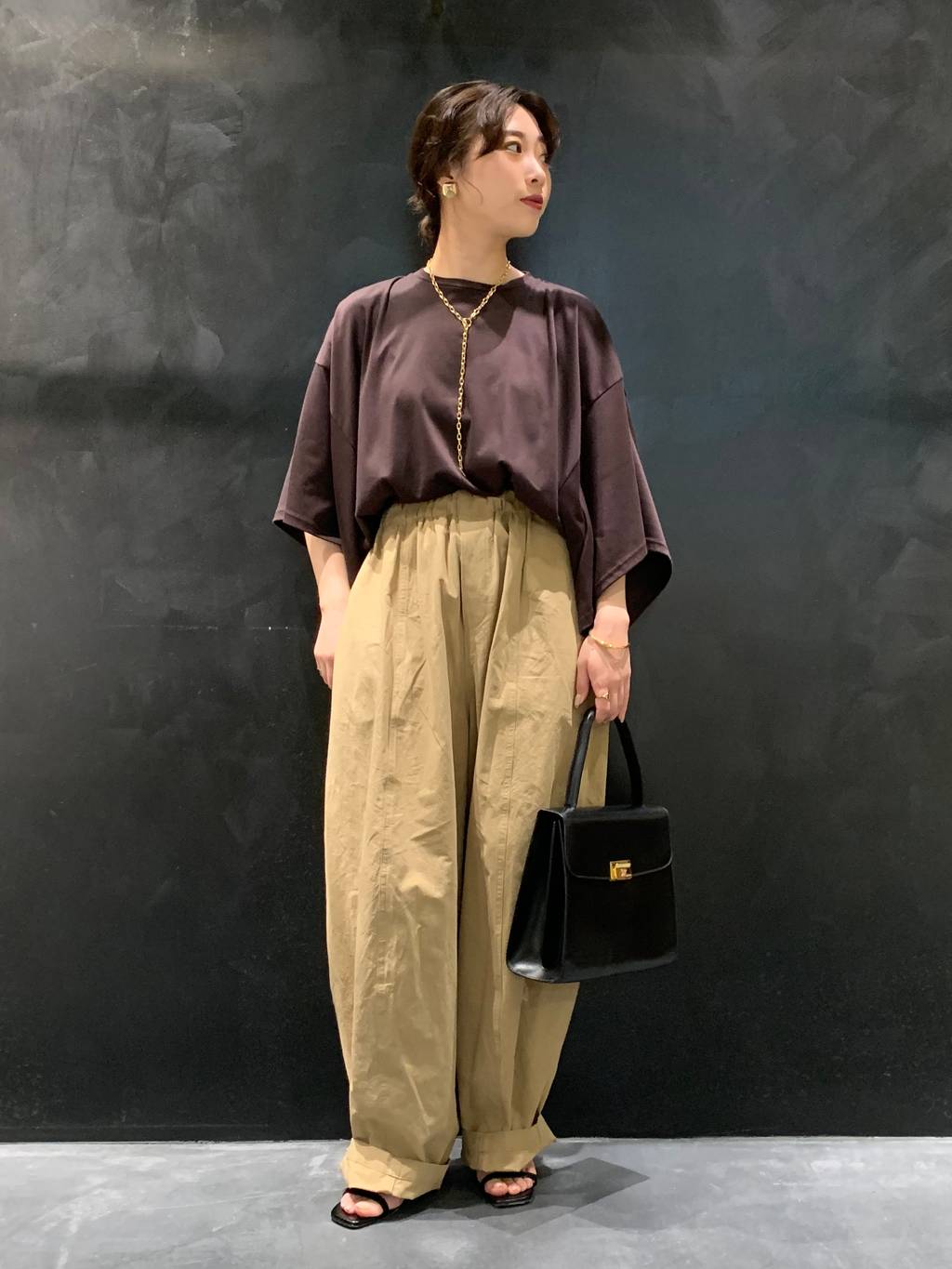 Curensologyのコーディネートを紹介します。｜Rakuten Fashion(楽天ファッション／旧楽天ブランドアベニュー)2711910