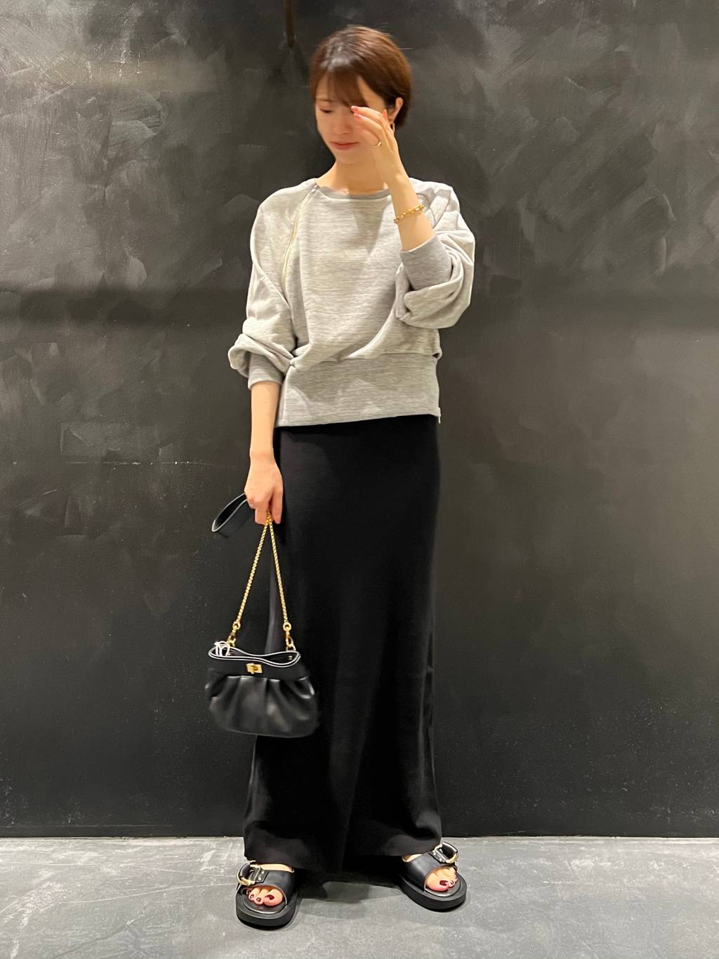 Curensologyのコットンリブタイトスカートを使ったコーディネートを紹介します。｜Rakuten Fashion(楽天ファッション／旧楽天ブランドアベニュー)2753830