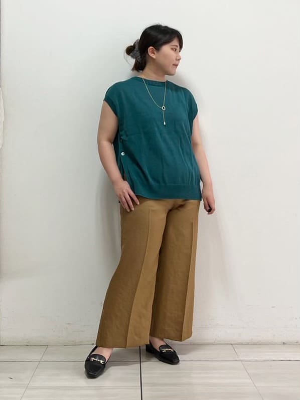 NEWYORKER L-SIZEの【L】和紙コットン ニットベストを使ったコーディネートを紹介します。｜Rakuten Fashion(楽天ファッション／旧楽天ブランドアベニュー)2813493