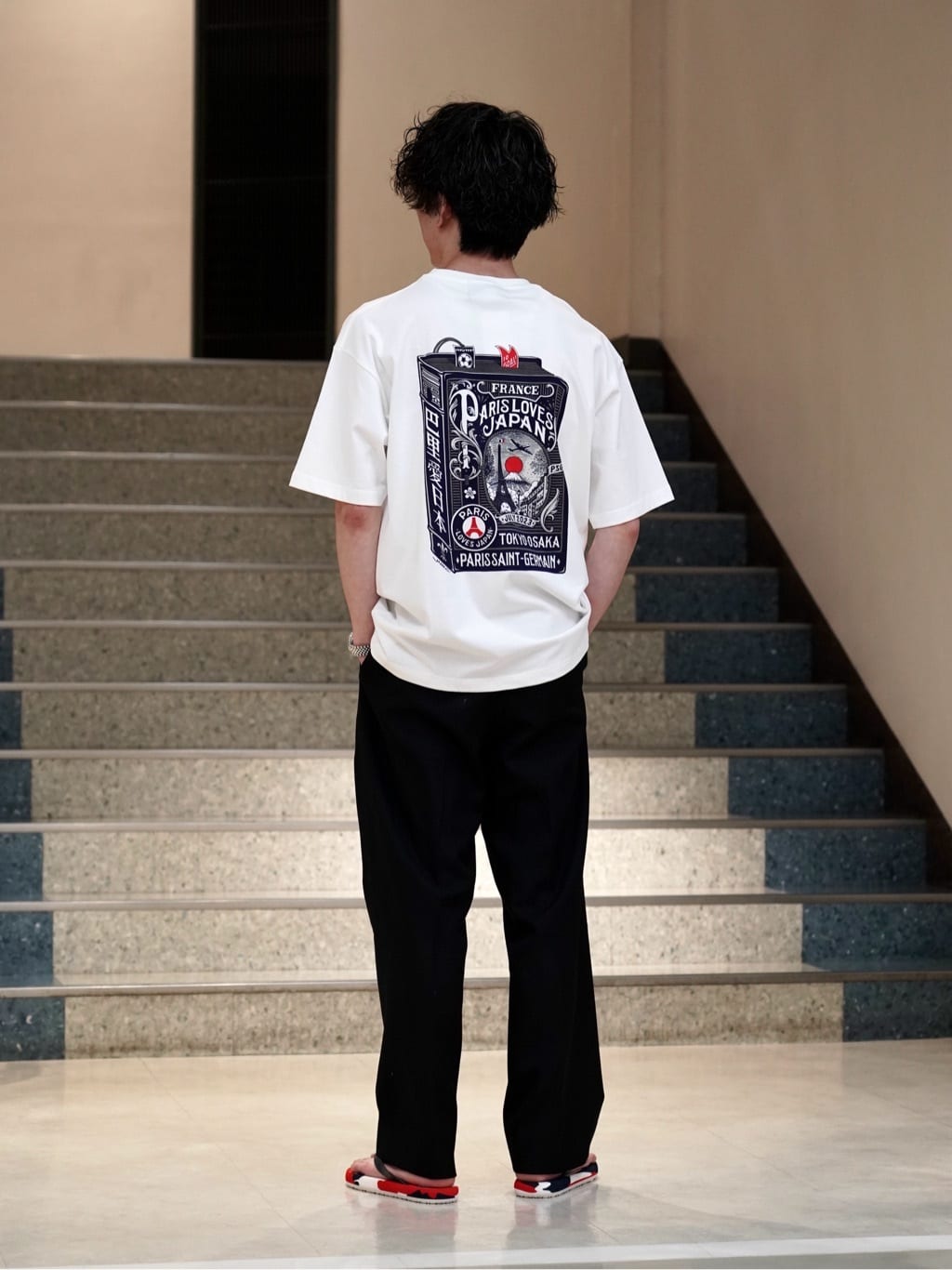 EDIFICEの【Paris Saint-Germain*Makoto Yamaki】PLJ プリント Tシャツ