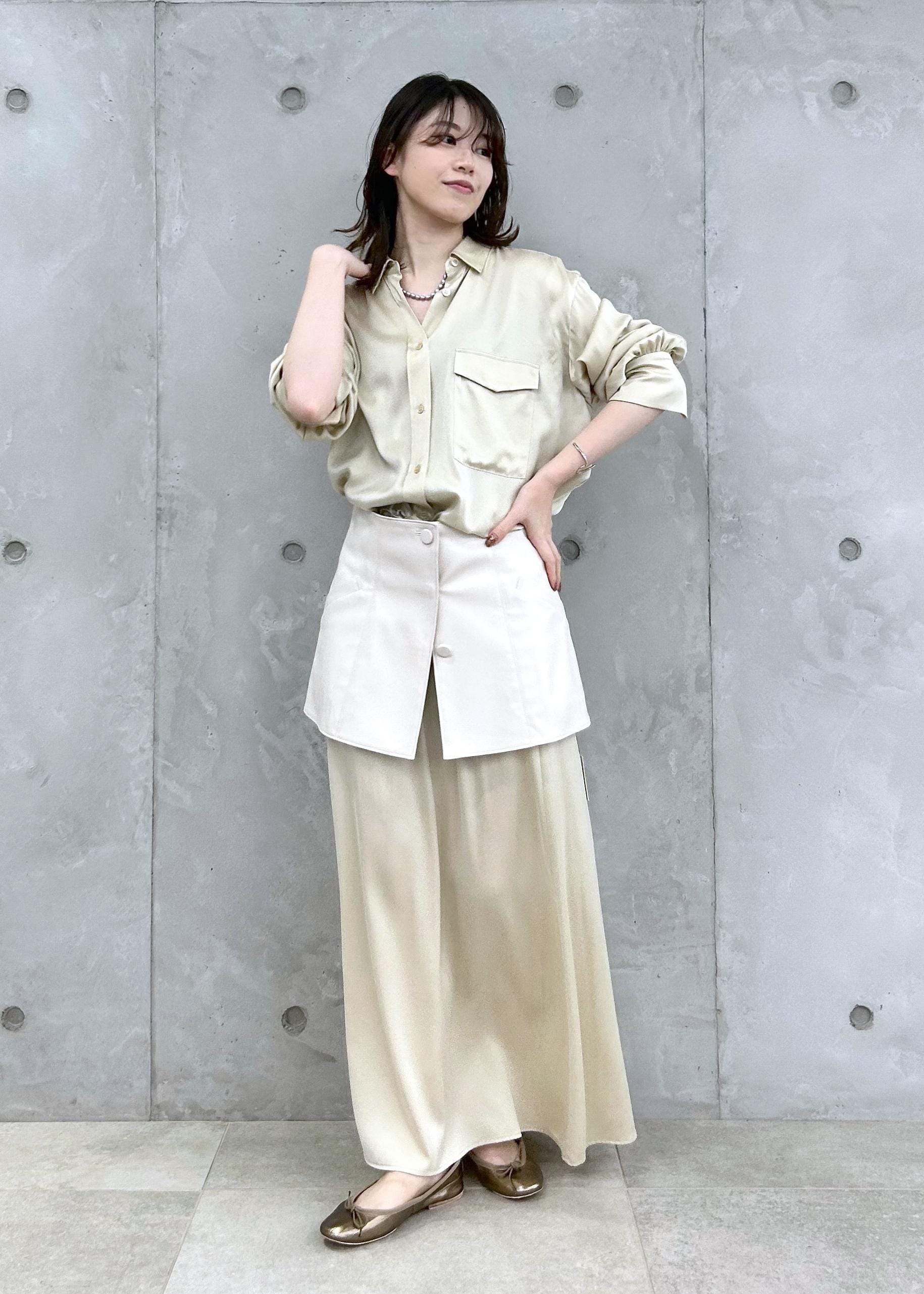 SALON adam et rope'のシルクフレアースカート【セットアップ対応】【洗える】を使ったコーディネートを紹介します。｜Rakuten Fashion(楽天ファッション／旧楽天ブランドアベニュー)2859346