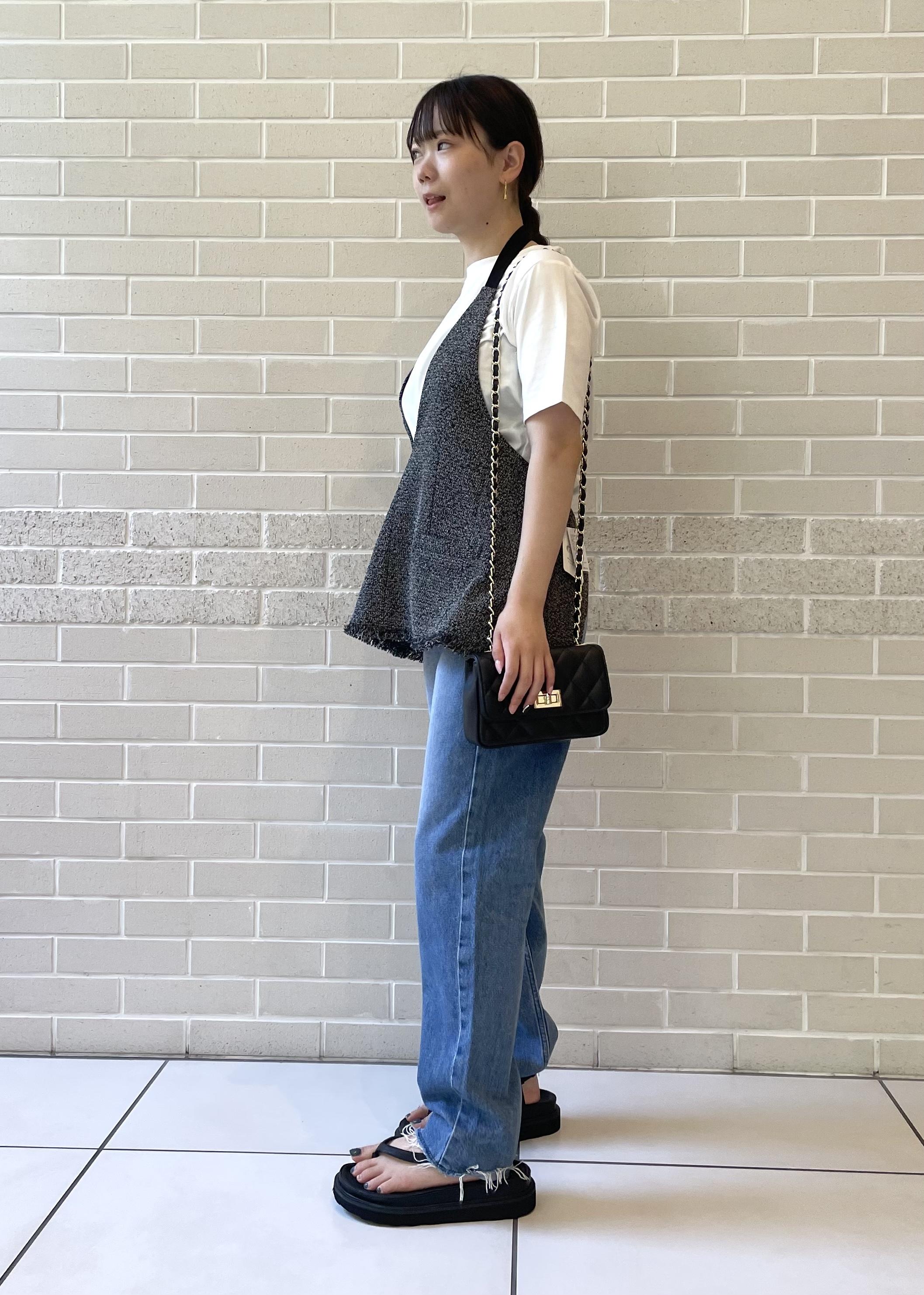 SALON adam et rope'の【サステナブル】ツイードジレ/ベストを使ったコーディネートを紹介します。｜Rakuten Fashion(楽天ファッション／旧楽天ブランドアベニュー)2859353