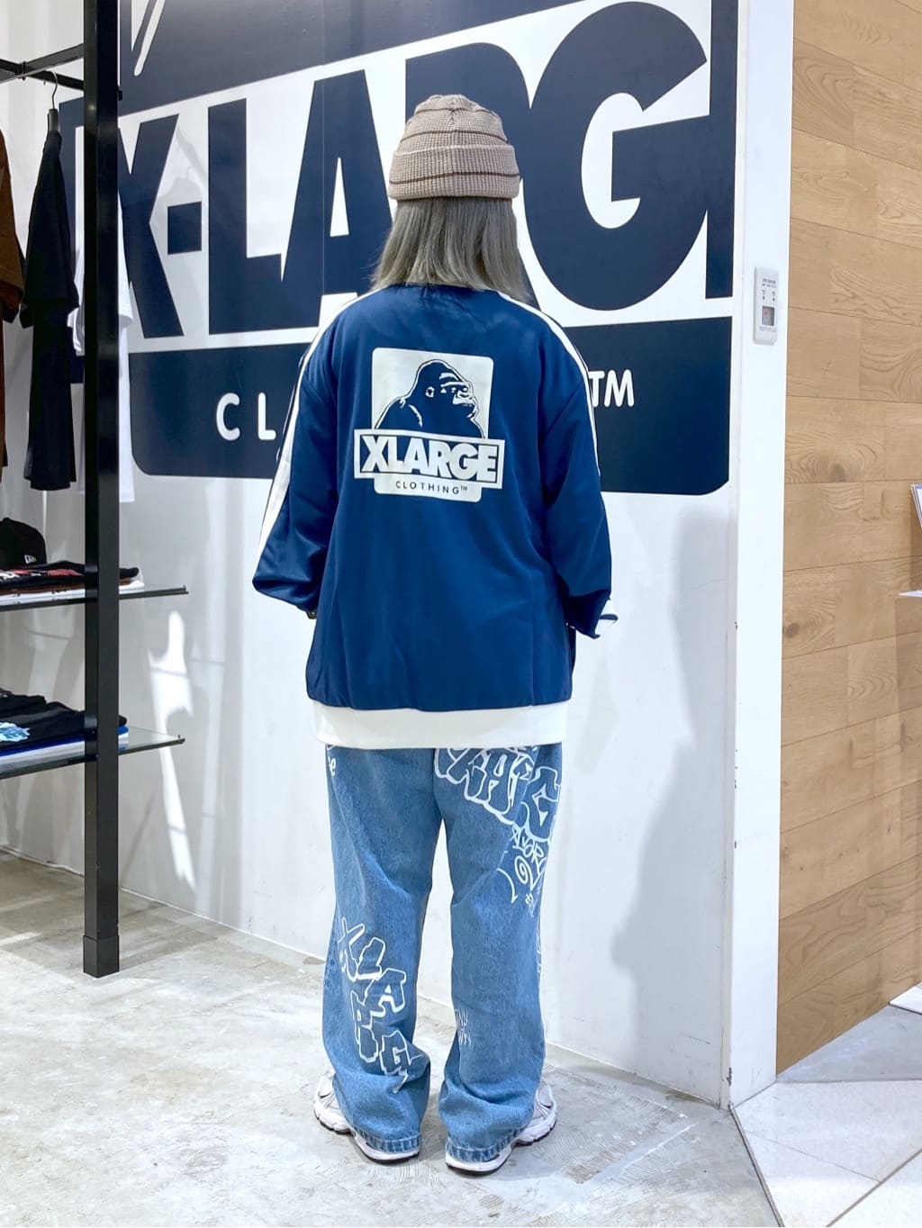 XLARGEのOG TRACK JACKET ジャケット XLARGEを使った