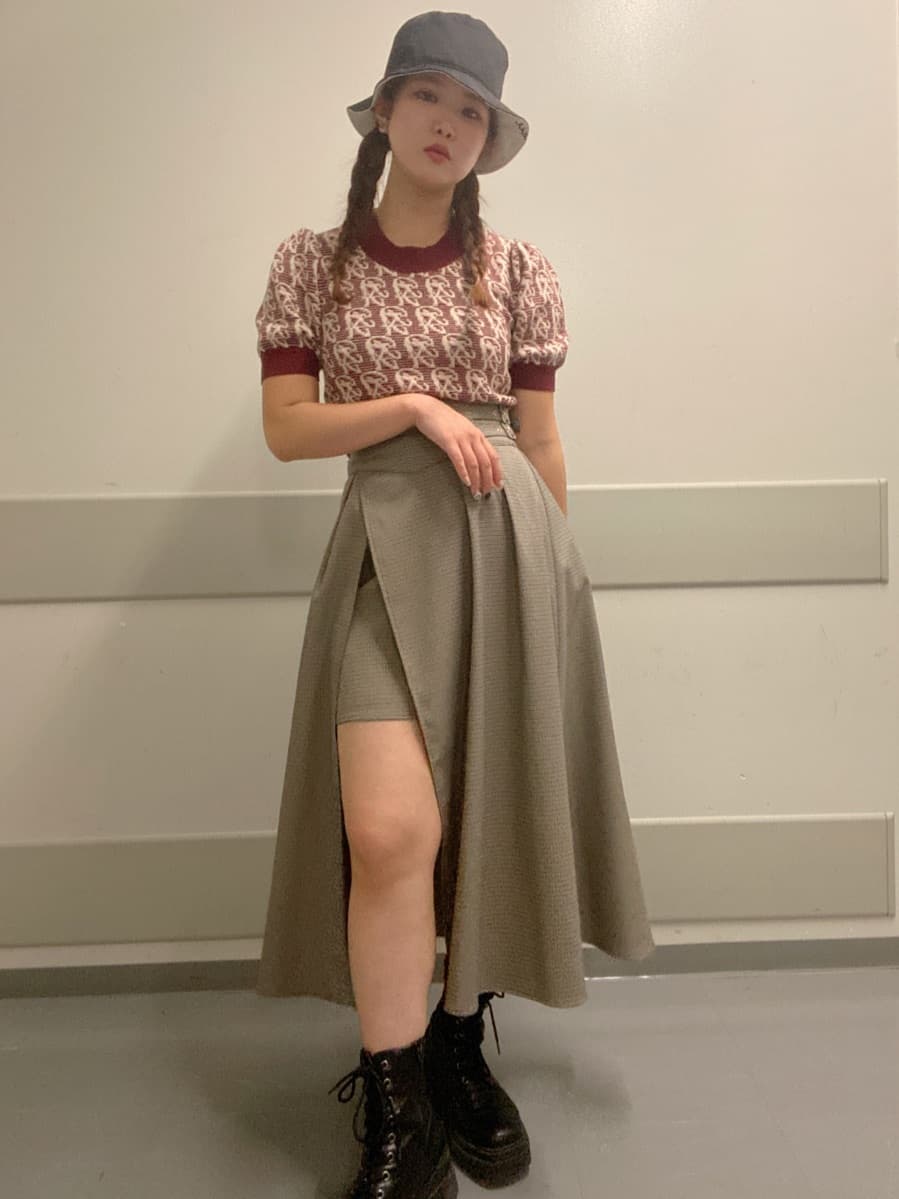 REDYAZELの☆ダブルベルトレイヤードスカートを使ったコーディネート