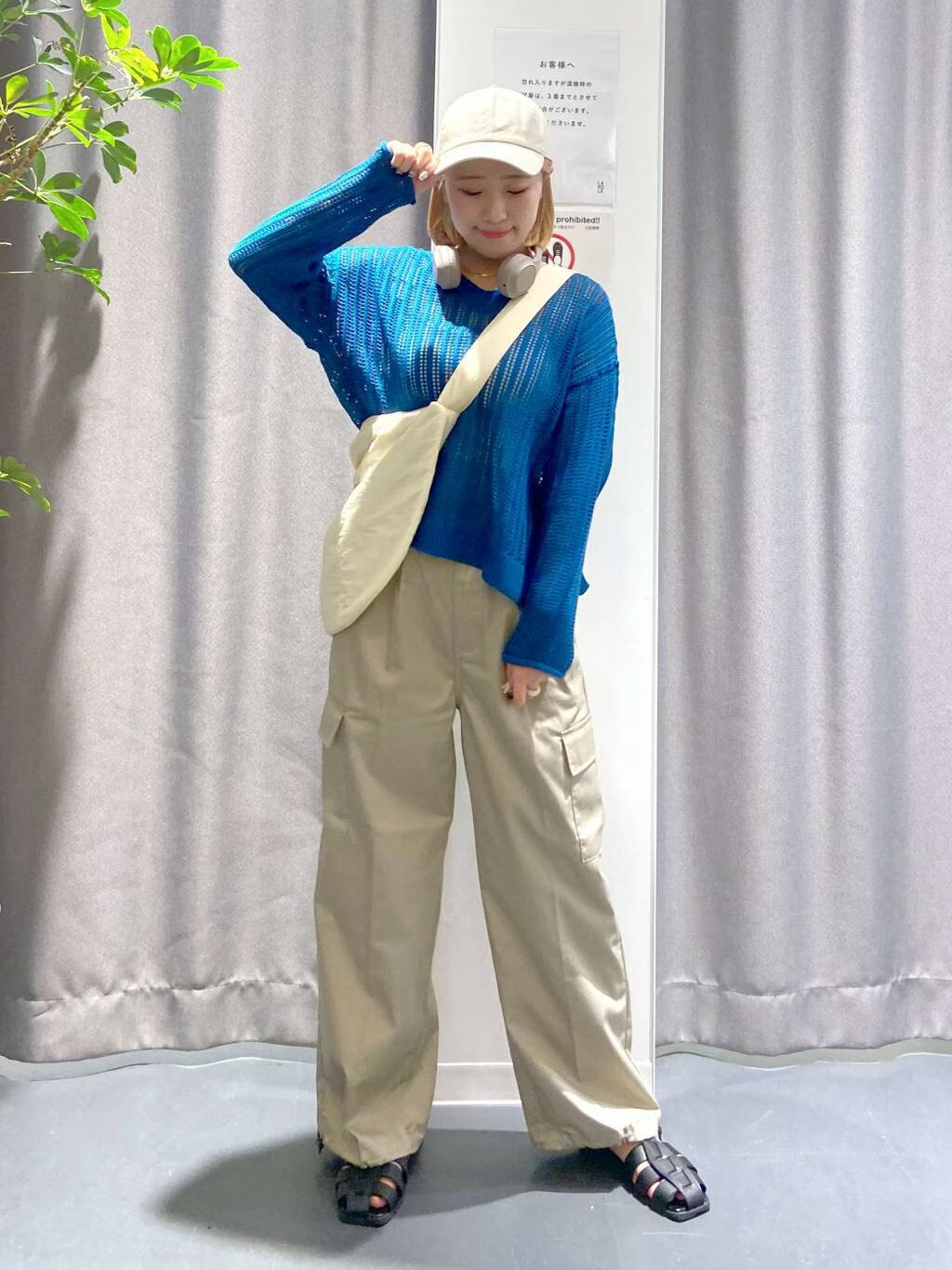 LAKOLEのオンイヤーヘッドホンを使ったコーディネートを紹介します。｜Rakuten Fashion(楽天ファッション／旧楽天ブランドアベニュー)2951477