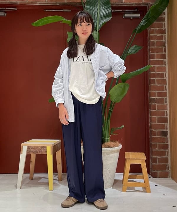 BEAMS WOMENのmaturely / Side Stripe Slacksを使ったコーディネート