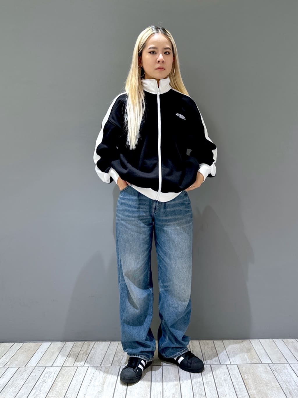 X-girlのCONTRAST STRIPE ZIP UP SWEAT スウェット X-girlを使った