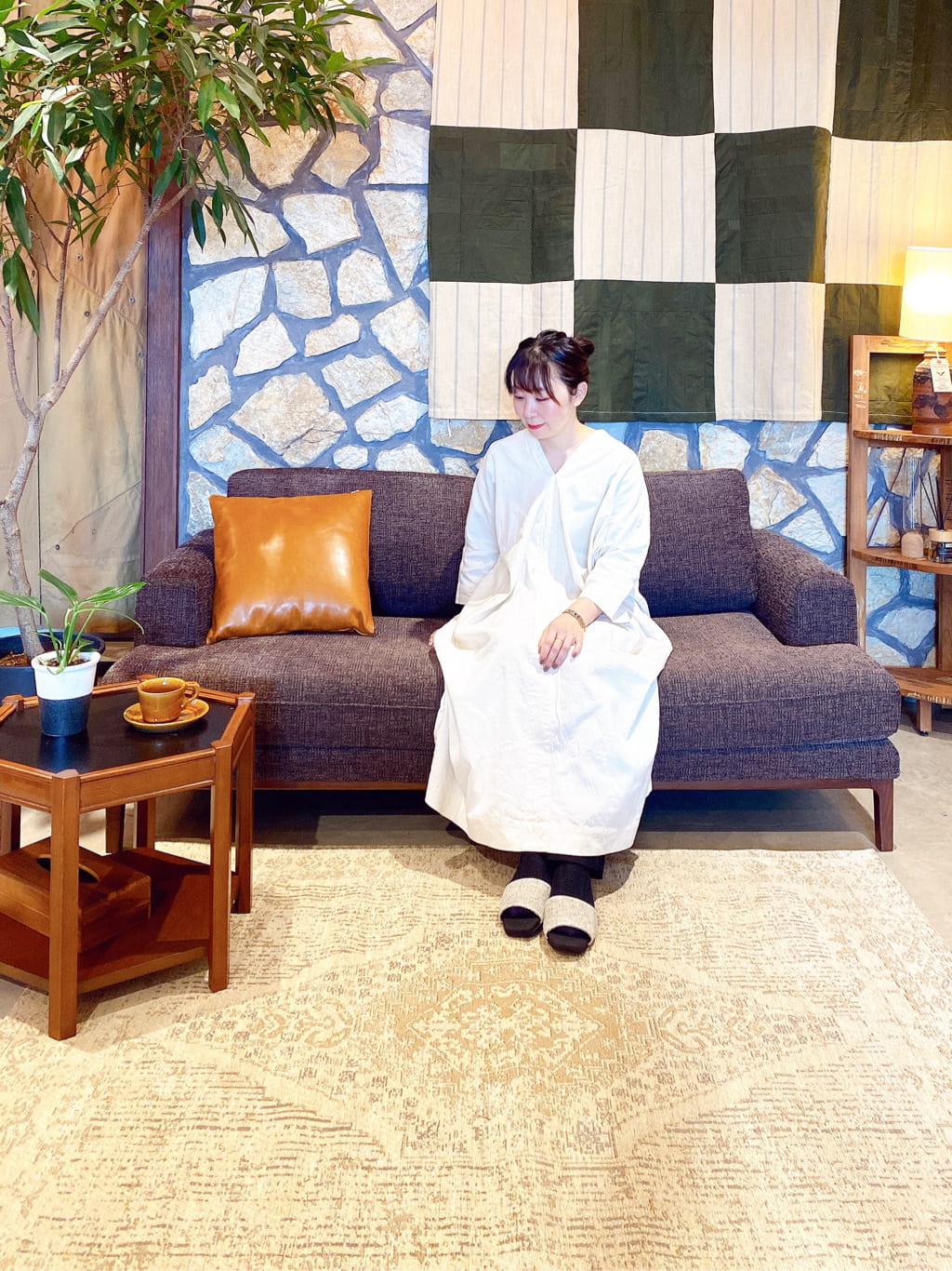 journal standard FurnitureのVINE YARD RUG 120x160 バインヤード ラグを使ったコーディネートを紹介します。｜Rakuten Fashion(楽天ファッション／旧楽天ブランドアベニュー)2997691