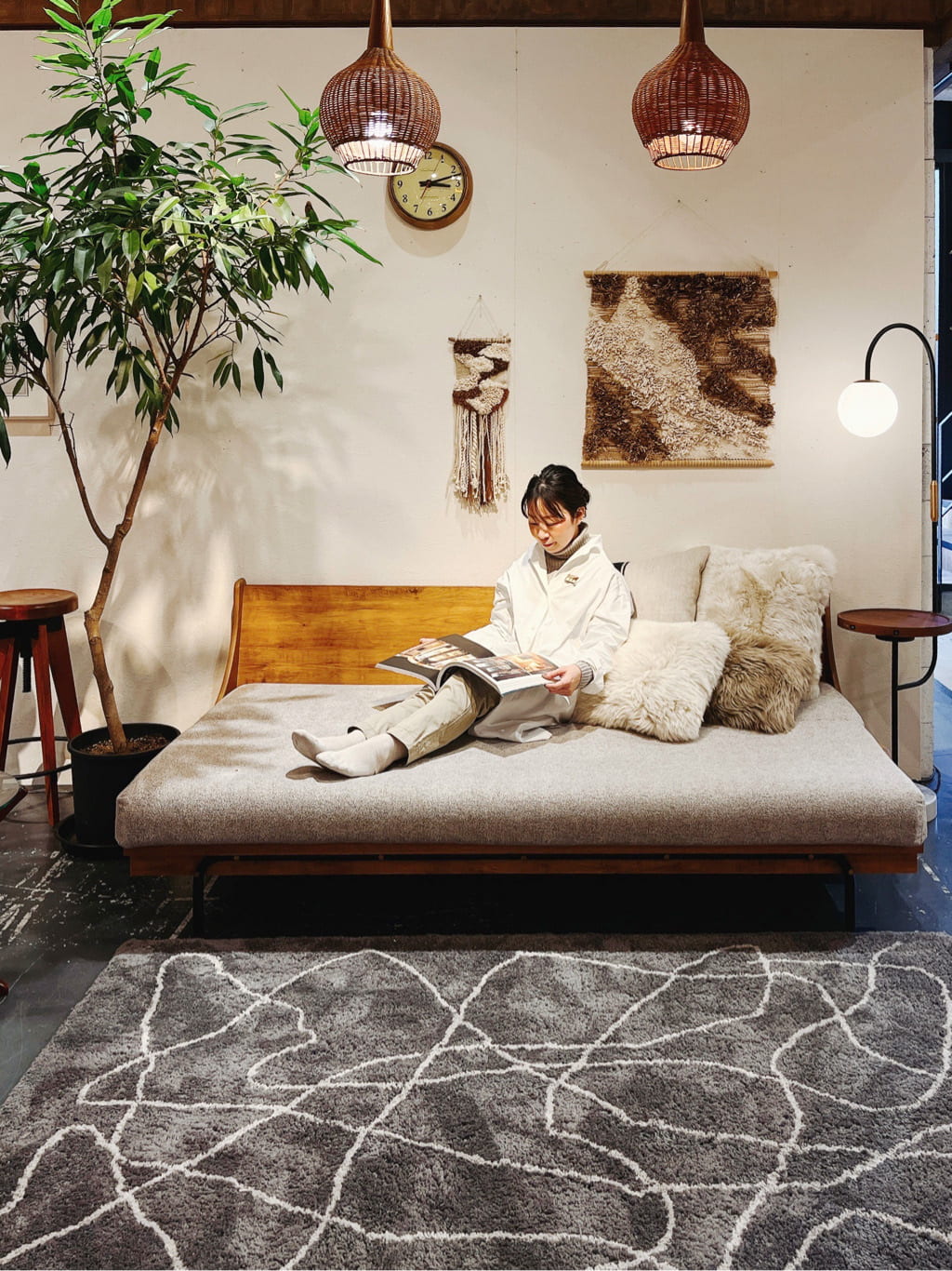 journal standard FurnitureのFERNERO RUG 140x200 フェルネロラグを使ったコーディネートを紹介します。｜Rakuten Fashion(楽天ファッション／旧楽天ブランドアベニュー)2997699