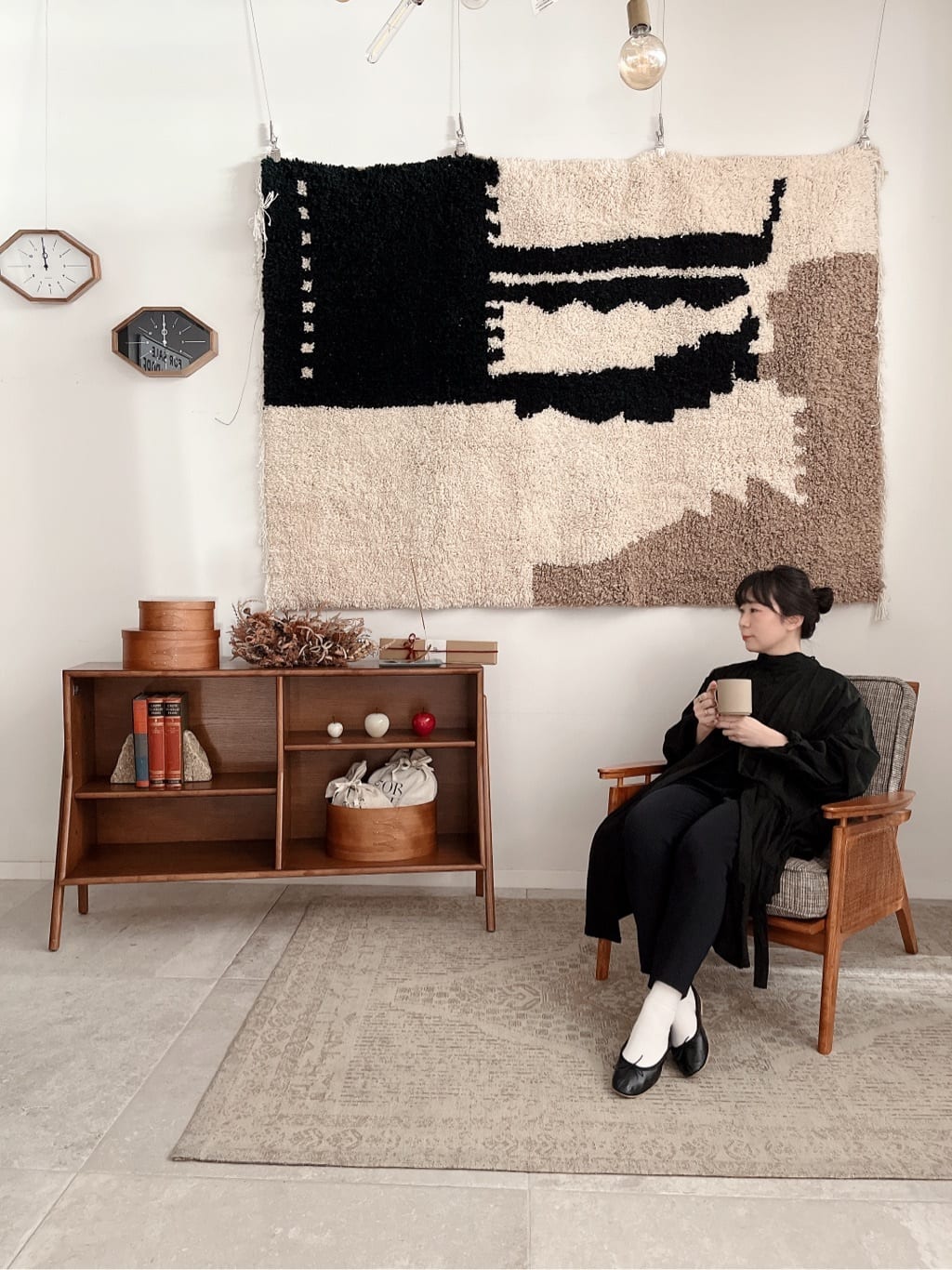 journal standard Furnitureの《予約》VINE YARD RUG 140x200 バインヤード ラグを使ったコーディネートを紹介します。｜Rakuten Fashion(楽天ファッション／旧楽天ブランドアベニュー)2997733
