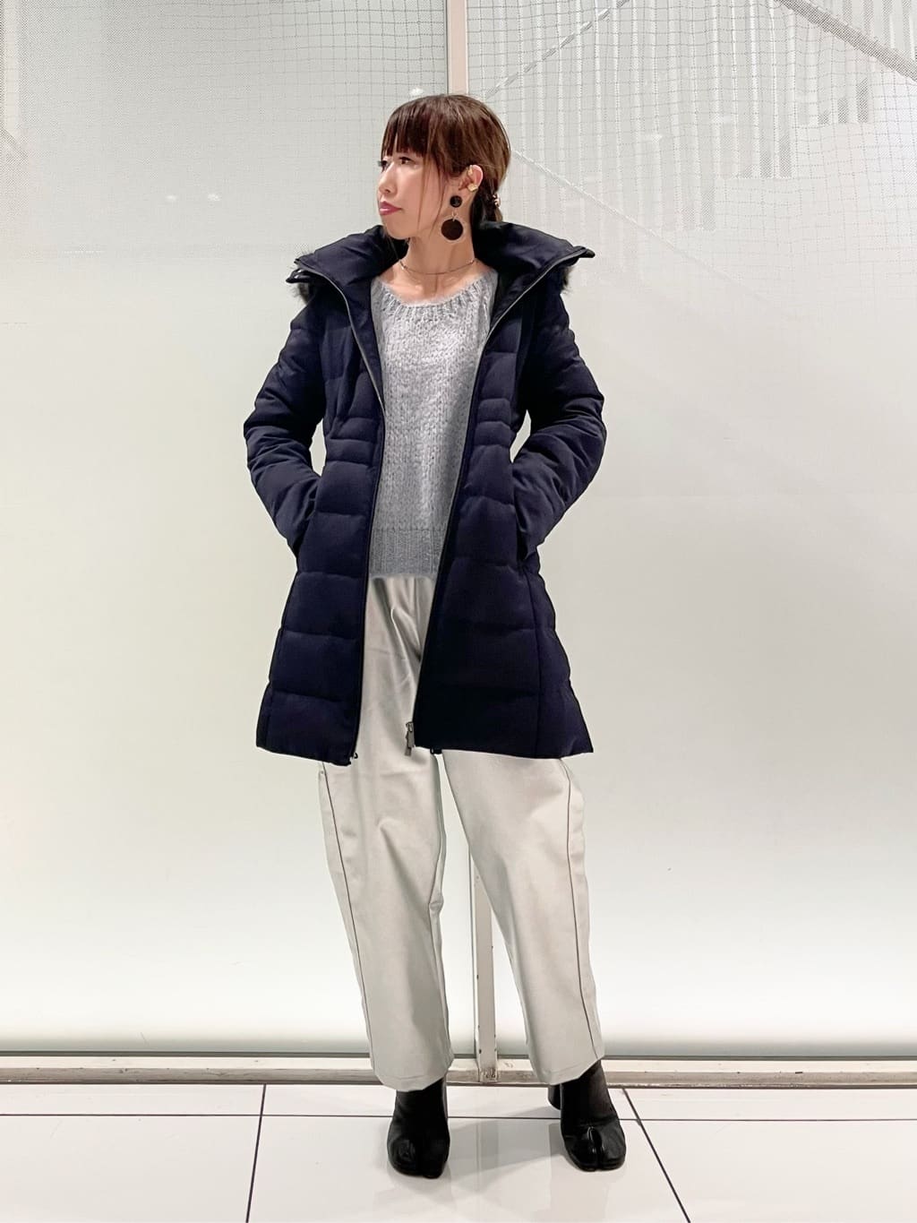 NANO universeのLOGAN/別注フェイクレザー イージーパンツを使ったコーディネートを紹介します。｜Rakuten Fashion(楽天ファッション／旧楽天ブランドアベニュー)3007719