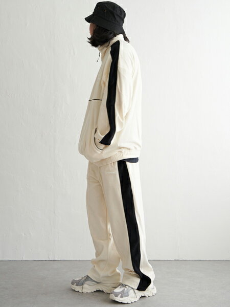 VENCE EXCHANGEのVISION STREET WEAR ヴィジョンストリートウェア ベロアトラックジャケットを使ったコーディネートを紹介します。｜Rakuten Fashion(楽天ファッション／旧楽天ブランドアベニュー)3016127
