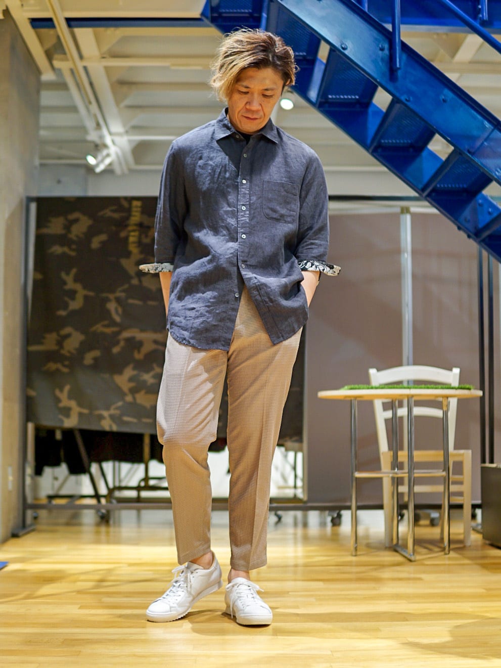 MEN'S BIGIのデラベリネンシャンブレー七分袖シャツを使ったコーディネートを紹介します。｜Rakuten Fashion(楽天ファッション／旧楽天ブランドアベニュー)3023927