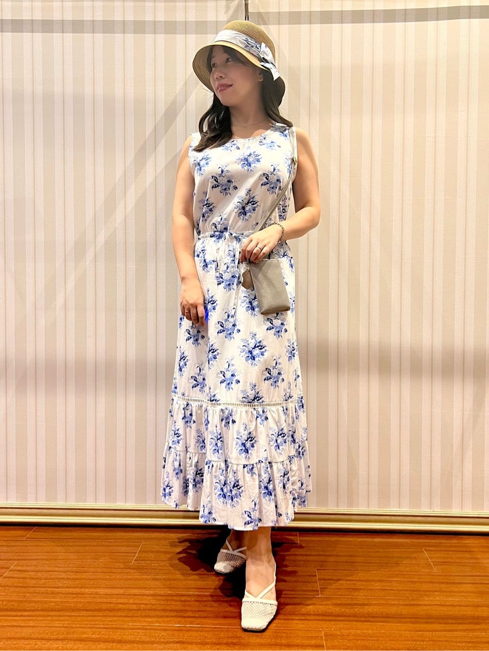 LAURA ASHLEYのコーディネートを紹介します。｜Rakuten Fashion(楽天ファッション／旧楽天ブランドアベニュー)3035303