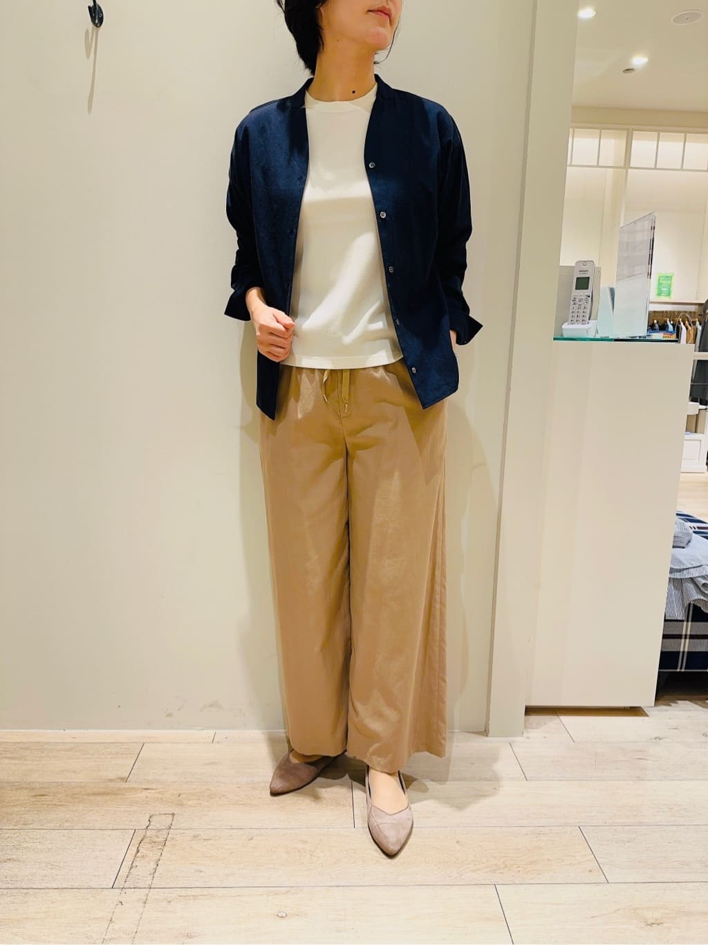 NEWYORKERの【L】ライトグログラン イージーパンツを使ったコーディネートを紹介します。｜Rakuten Fashion(楽天ファッション／旧楽天ブランドアベニュー)3045071