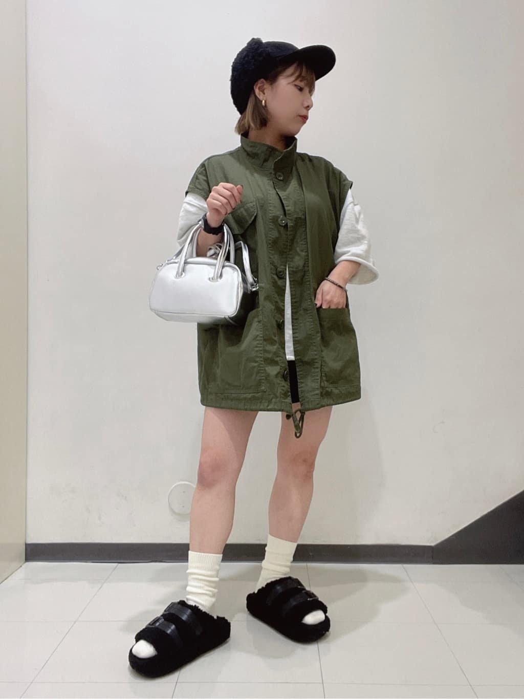 ESPERANZAのショルダーバッグ メタリック 2WAY ミニ ボストンを使ったコーディネートを紹介します。｜Rakuten Fashion(楽天ファッション／旧楽天ブランドアベニュー)3051958