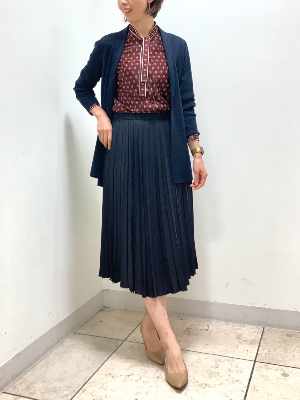 NEWYORKERの【L】クリスタルパネルプリント ボウタイブラウスを使ったコーディネートを紹介します。｜Rakuten Fashion(楽天ファッション／旧楽天ブランドアベニュー)3083180