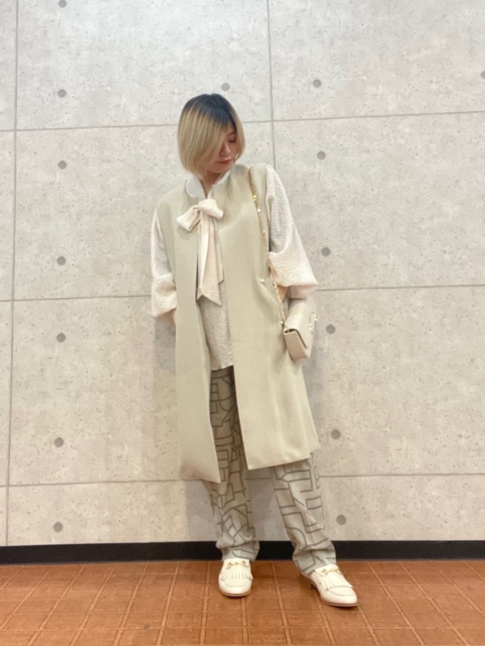 Vinのコーディネートを紹介します。｜Rakuten Fashion(楽天ファッション／旧楽天ブランドアベニュー)3090124