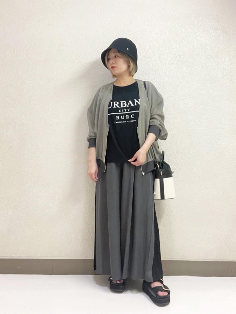 Vinのコーディネートを紹介します。｜Rakuten Fashion(楽天ファッション／旧楽天ブランドアベニュー)3090412